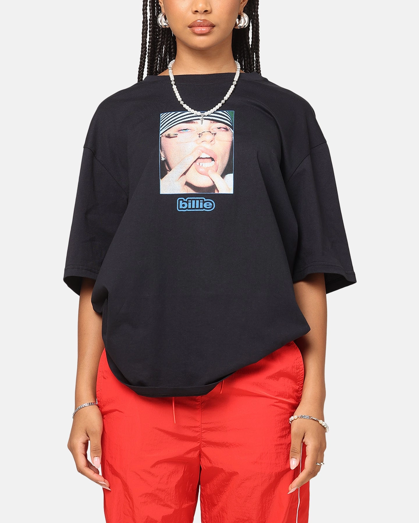 Sporty Fashion Outdoor Adventure Billie Eilish Billie Gem Organic Cotton T-Shirt Black