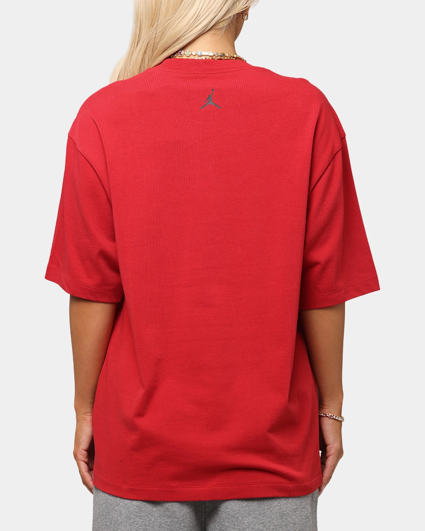 Jordan Brand Sneaker Patch Crew T-Shirt Varsity Red Classic Chic