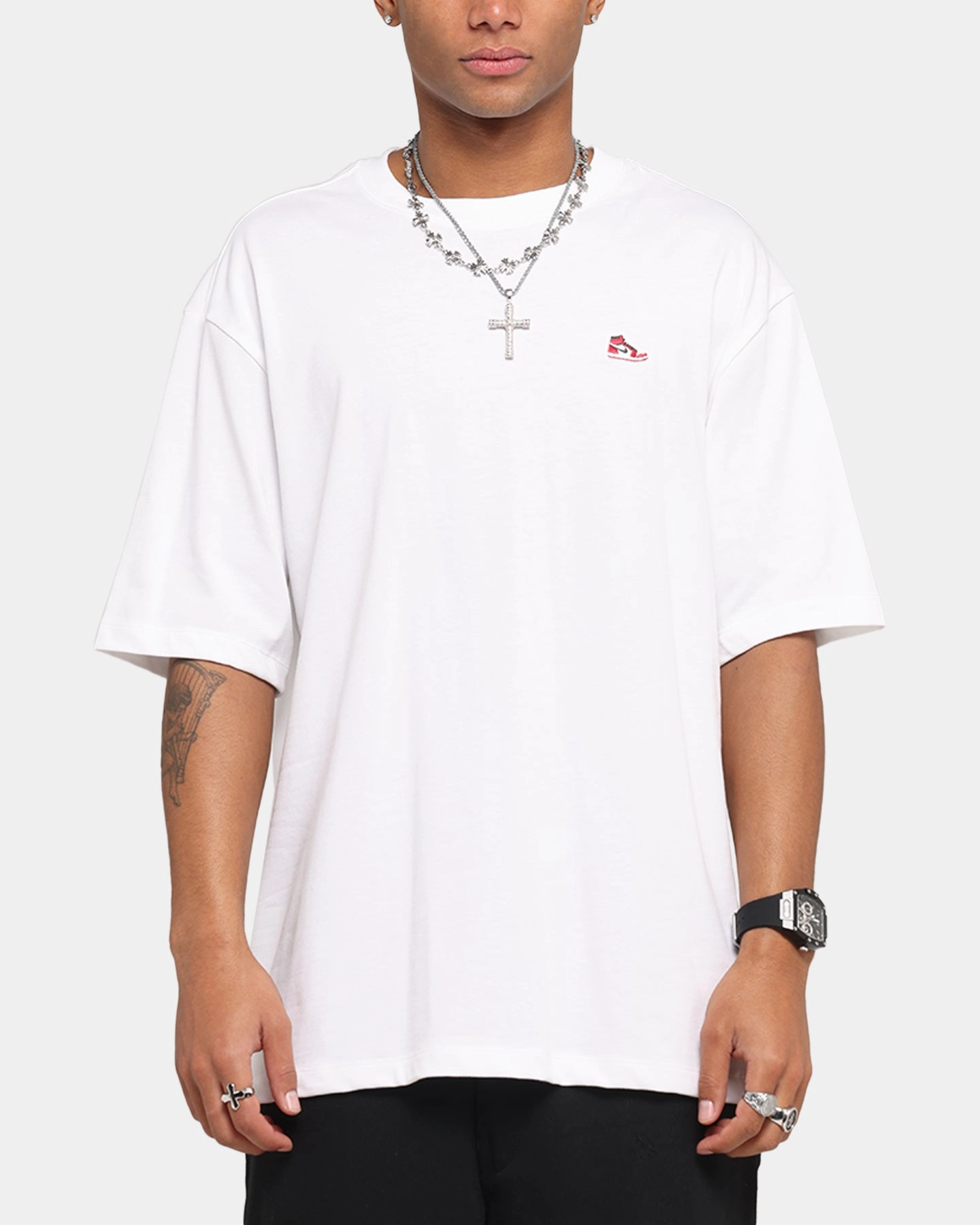 Jordan Brand Sneaker Patch Crewneck T-Shirt White/Varsity Red Everyday Style