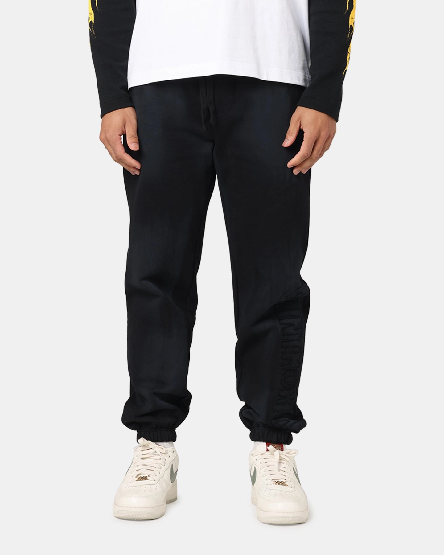 Soft Texture TaglessLabel Saint Morta Manticore Sweatpants Sunfade Black