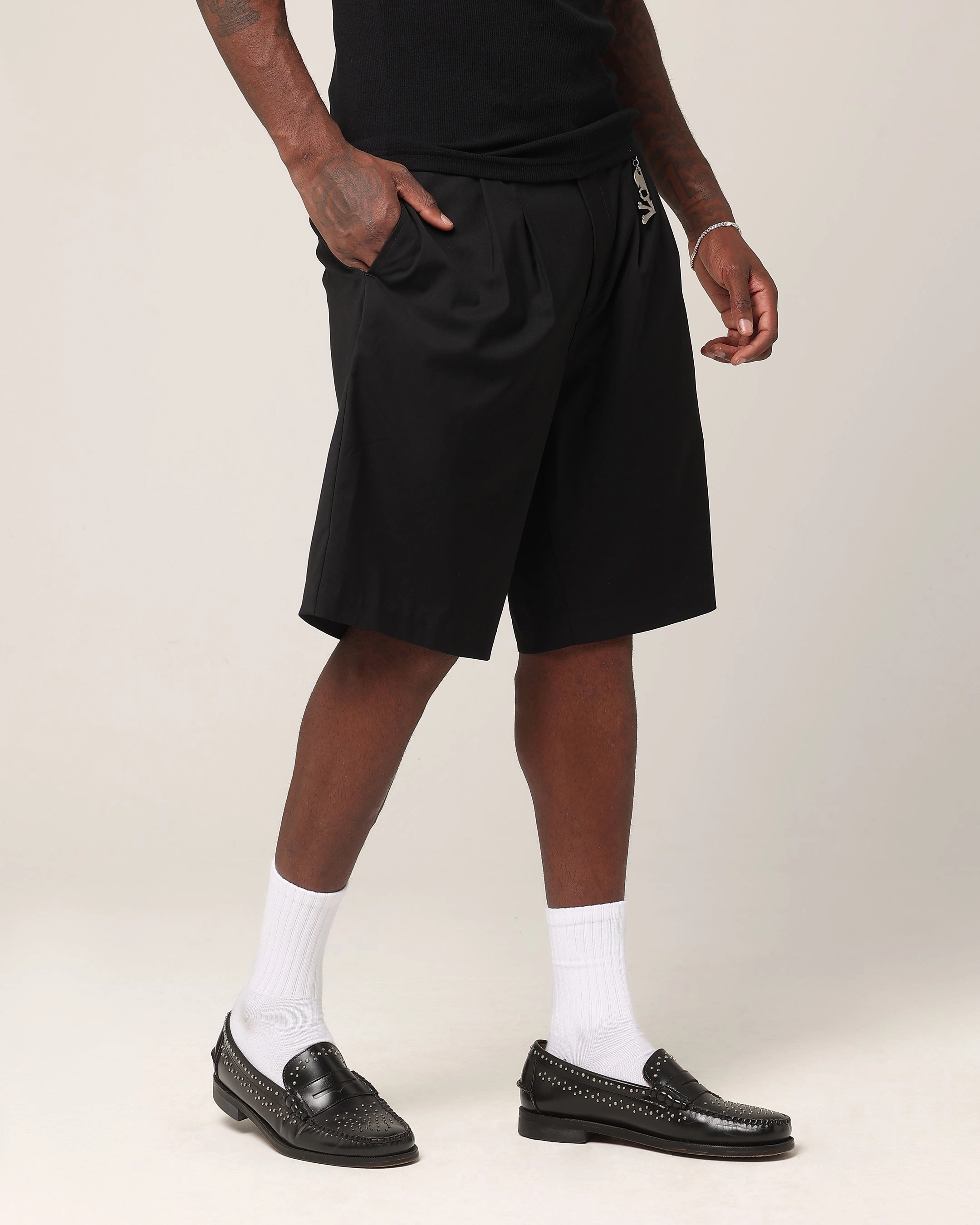 Saint Morta Baggy Trouser Shorts Black Wide Leg Opening Wrinkle resistant fabric