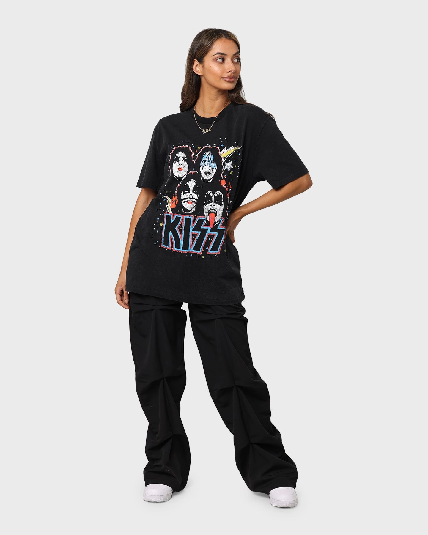 Chic Vibes Bohemian Bravado Faces Short Sleeve Vintage T-Shirt Washed Black