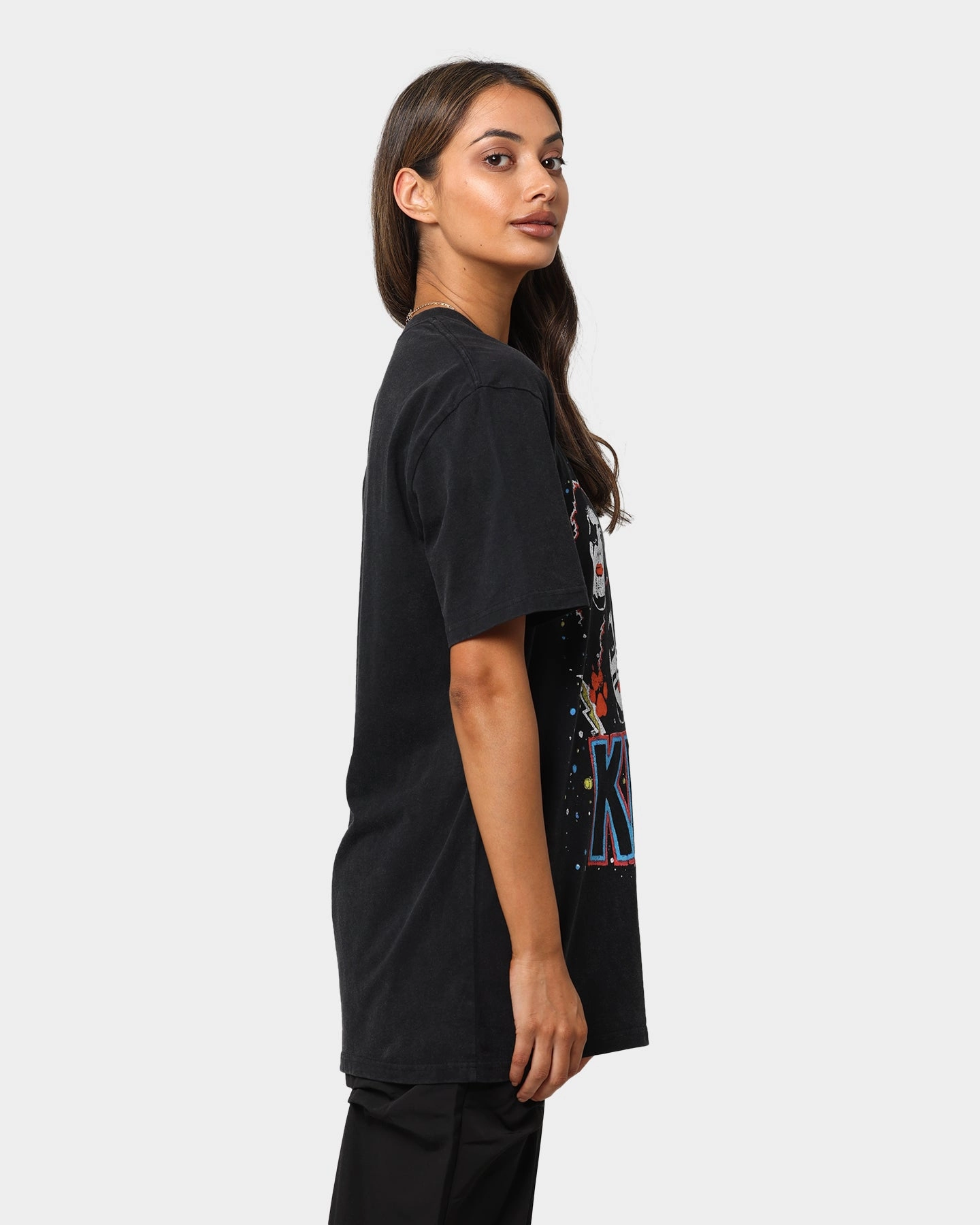 Comfort Style NonRestrictiveCut Bravado Faces Short Sleeve Vintage T-Shirt Washed Black