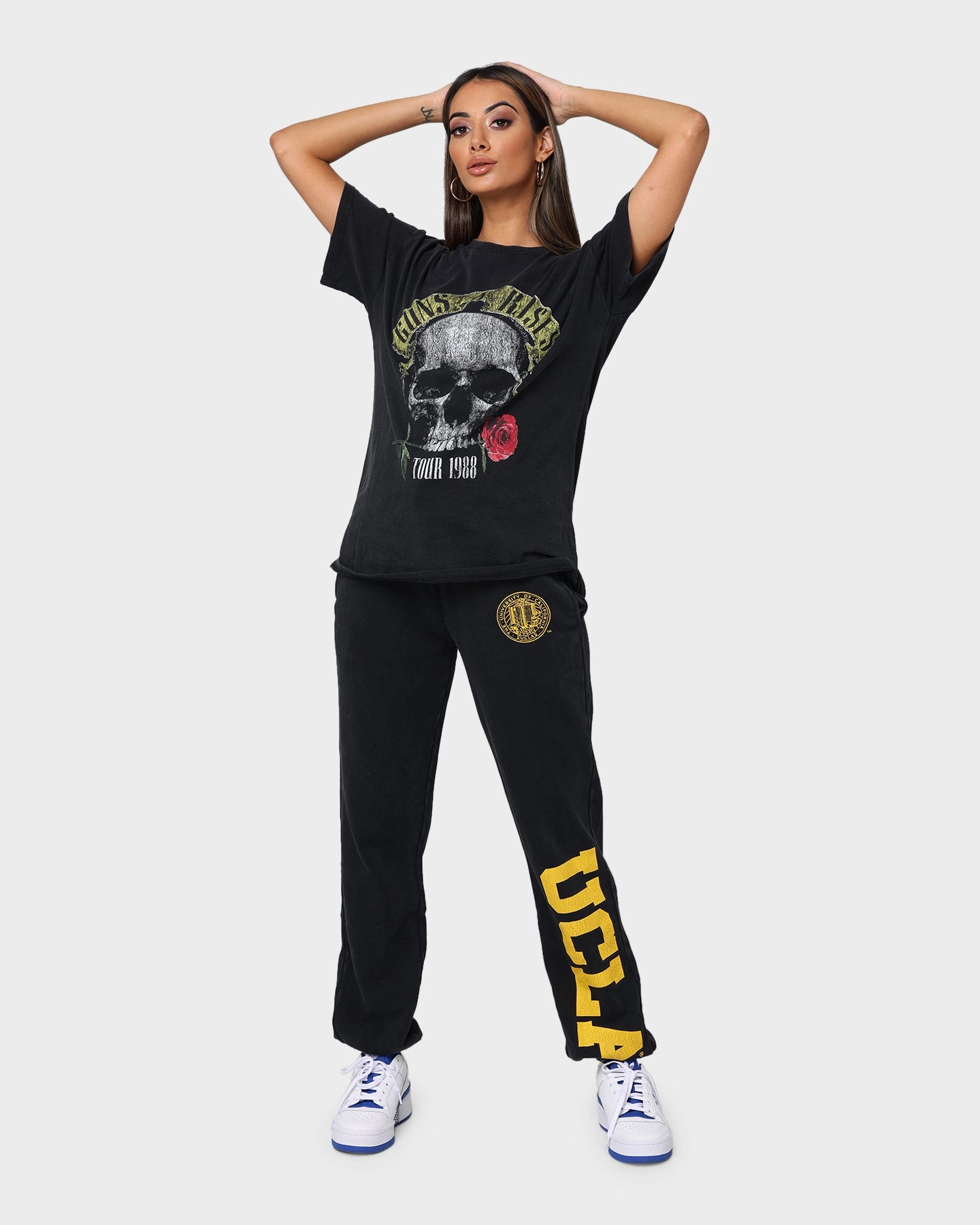 Bravado Tour Women's Tour 1988 Vintage T-Shirt Black Wash Active Fashion