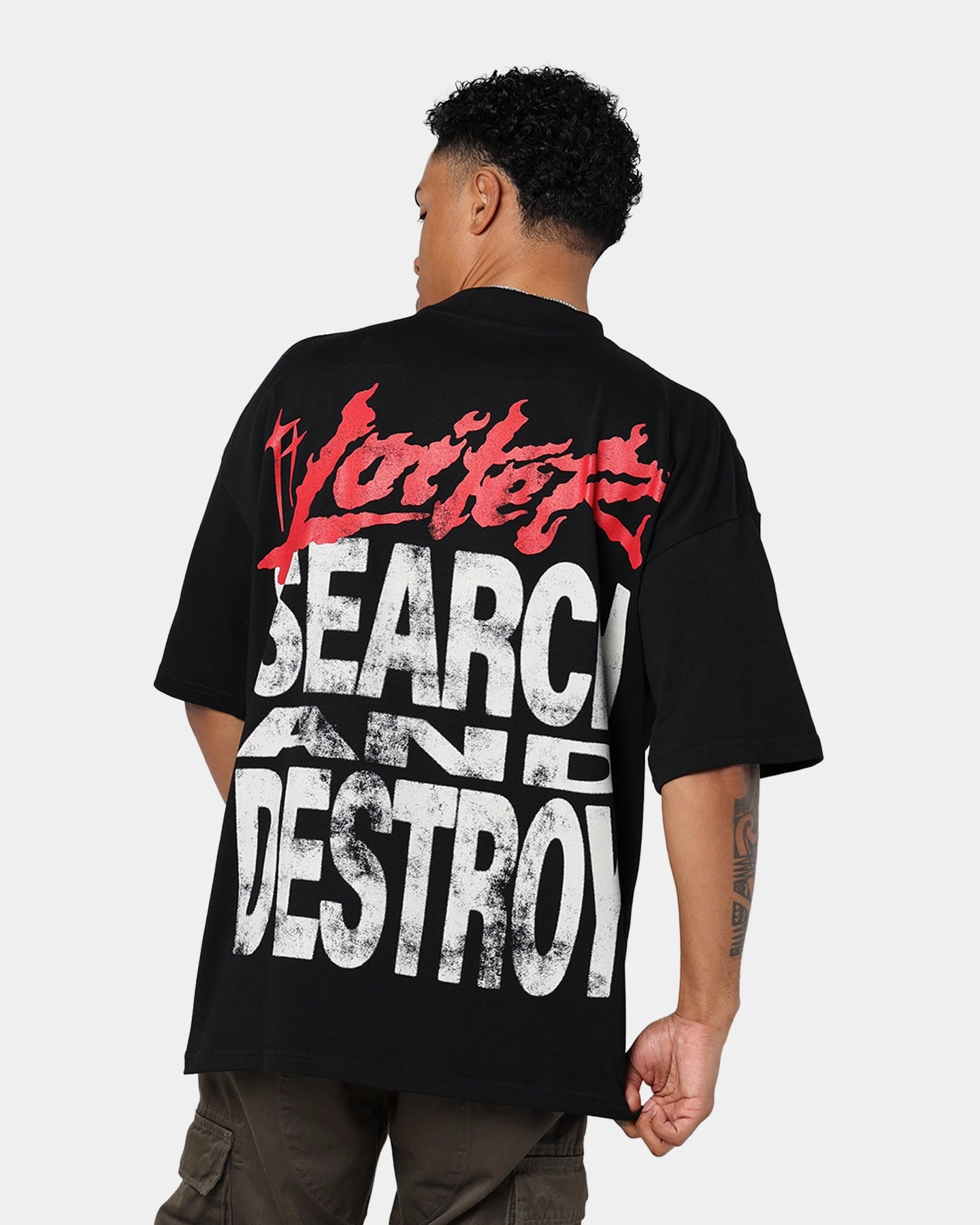Loiter Search And Destroy Oversized T-Shirt Black Pocket Reinforcement Soft and Stylish