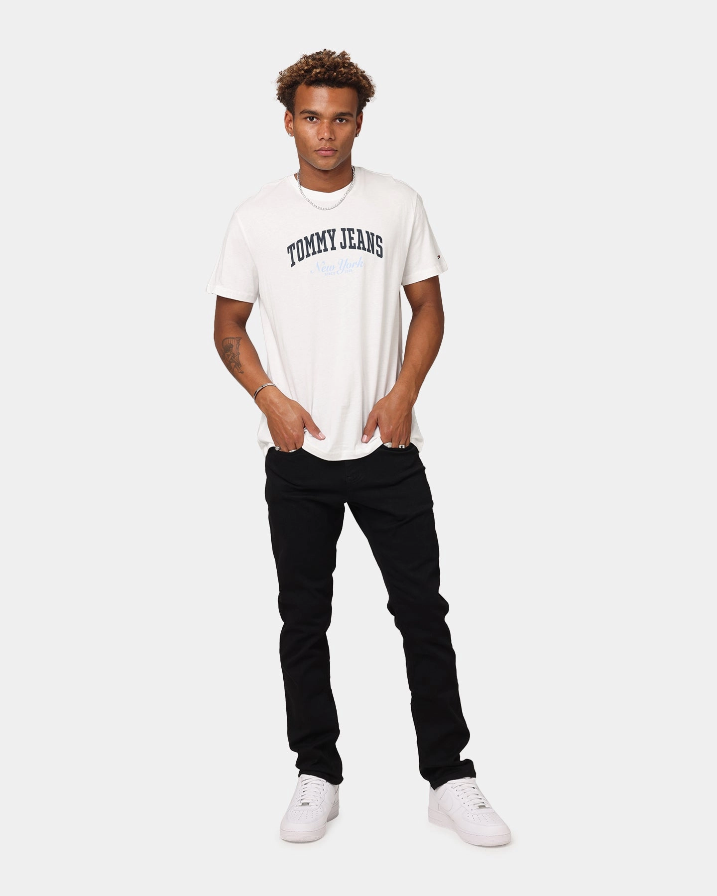 Tommy Jeans Slim Varsity Pop T-Shirt Ecru Flatlock stitching Running Gear