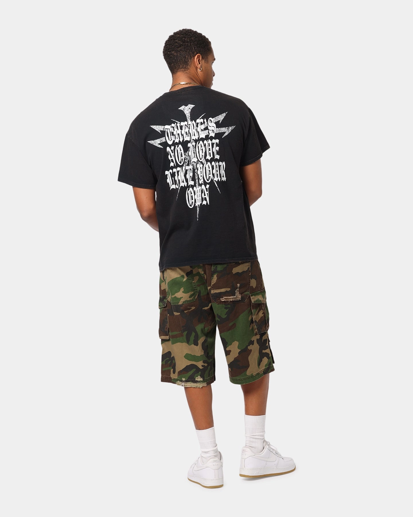 Fun Prints DropShoulderDesign Bring Me The Horizon Theres No Love T-Shirt Black Wash