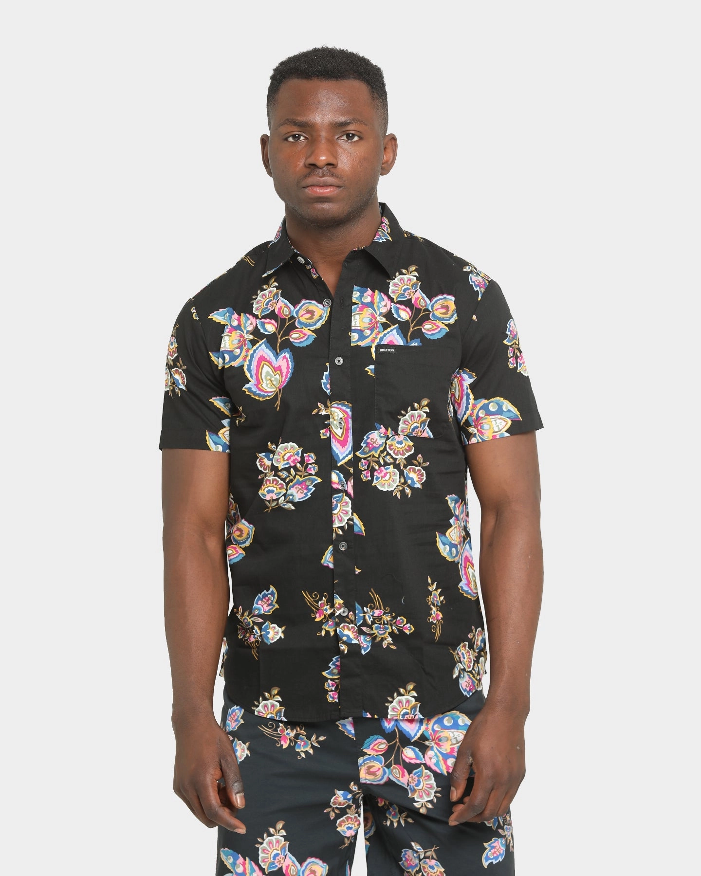 Flexible Cuff Design Relaxed Outfit Brixton Charter Print Short Sleeve Woven Shirt Black/Purple