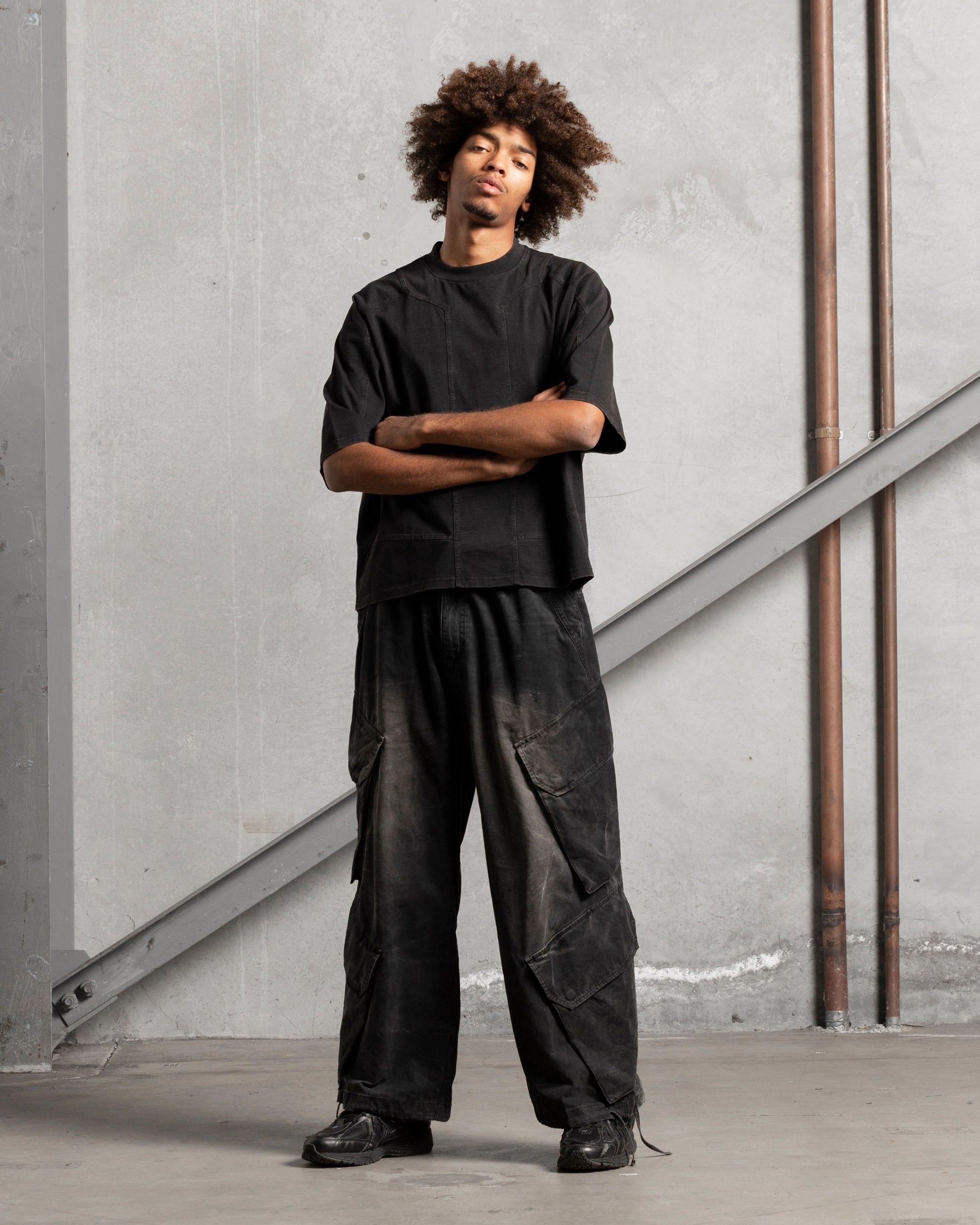 School spirit The Anti Order Armoury T-Shirt Vintage Black