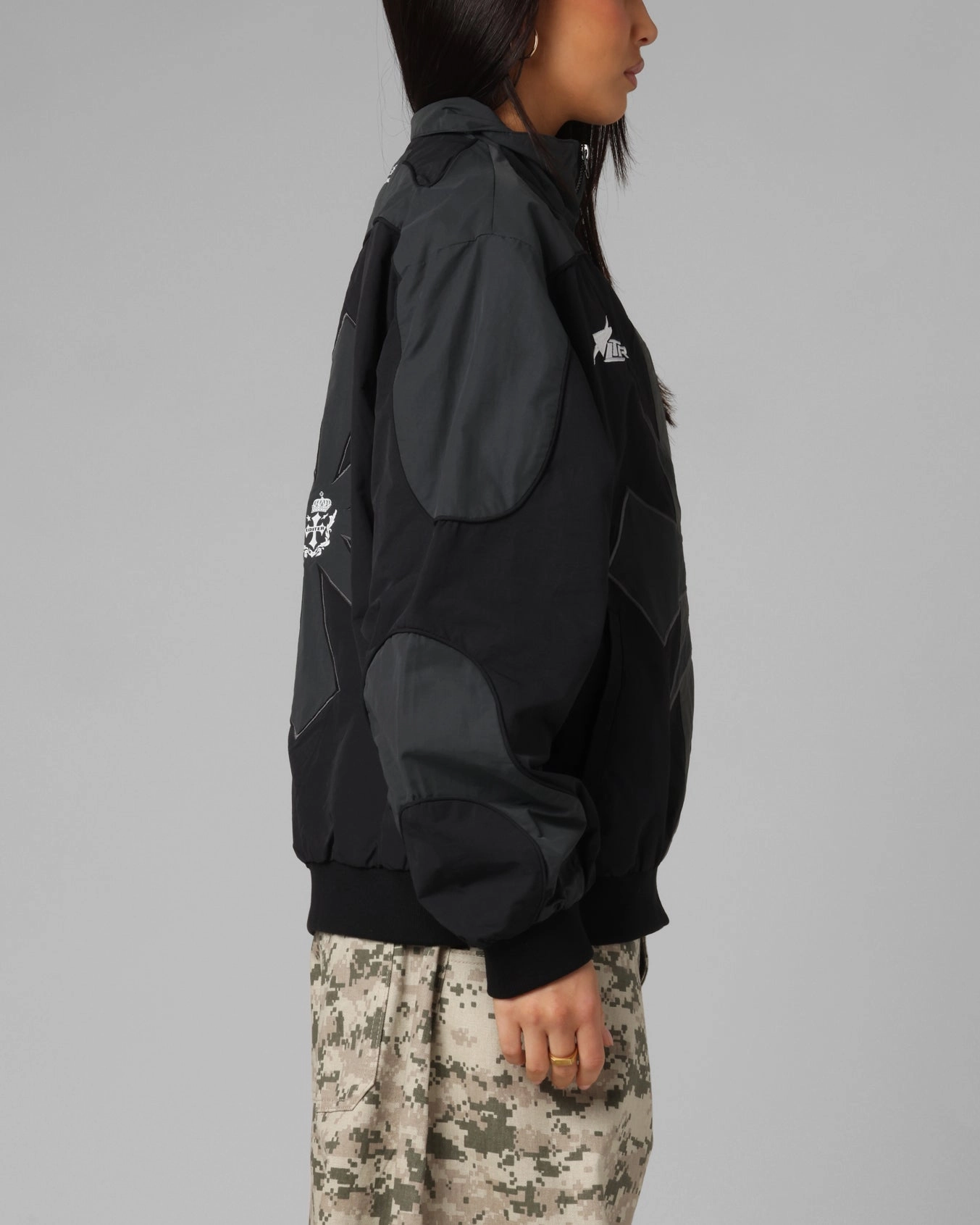 Loiter Club Classic Track Jacket Black suitable for video shooting