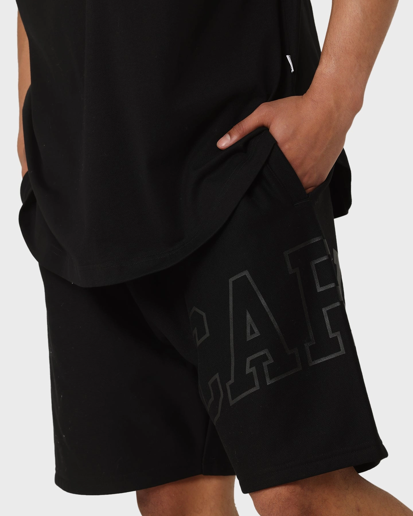 Carr?? Enorme Sweat Shorts Black/Black Sustainable Manufacturing