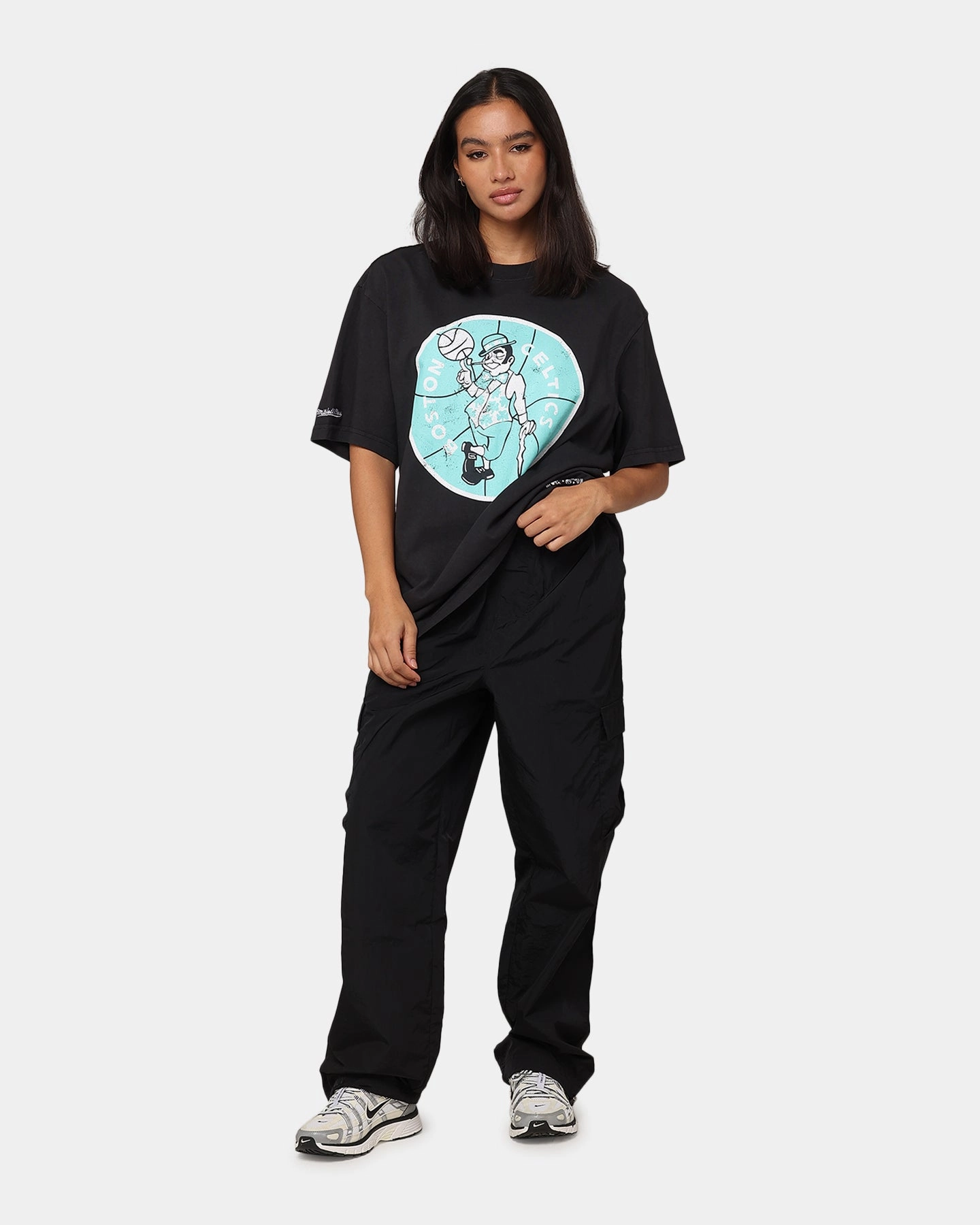 Mitchell & Ness Boston Celtics Ice Blue Logo T-Shirt Faded Black EasyCareFinish