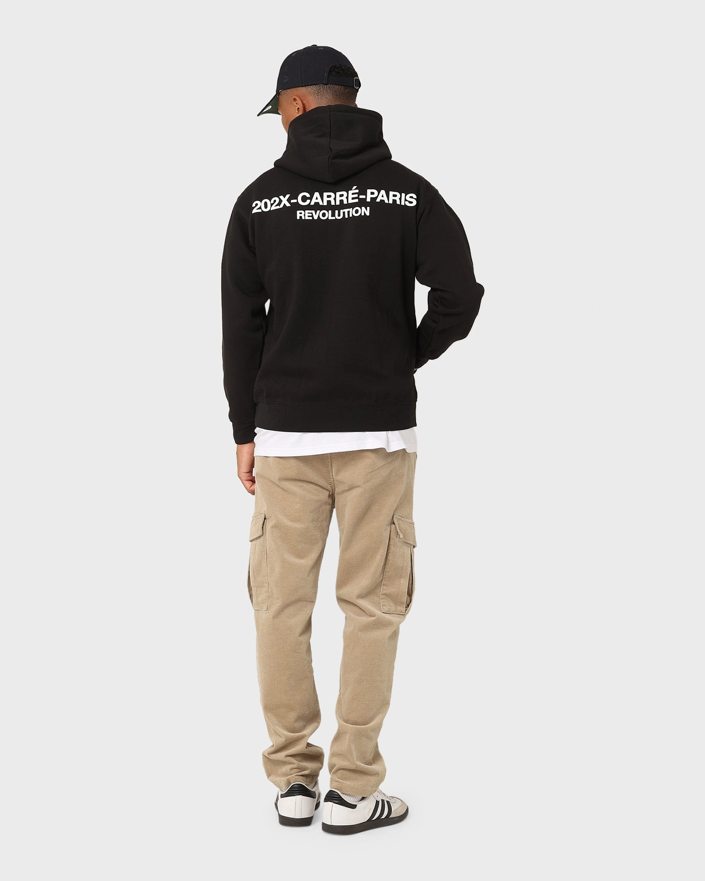 Carr?? 202X Essential Hoodie Black Durable Shield Ticket