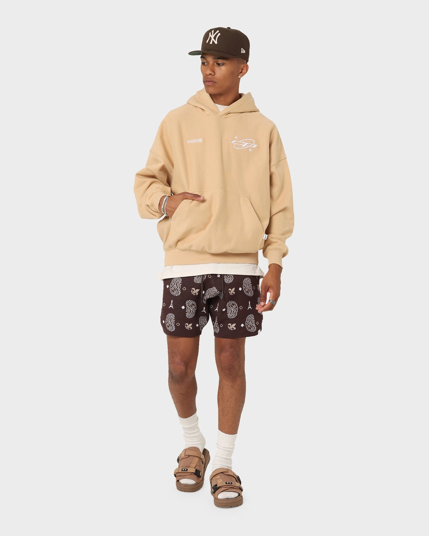 Carr?? Star Sign Oversized Hoodie Dark Tan Art Wind Barrier