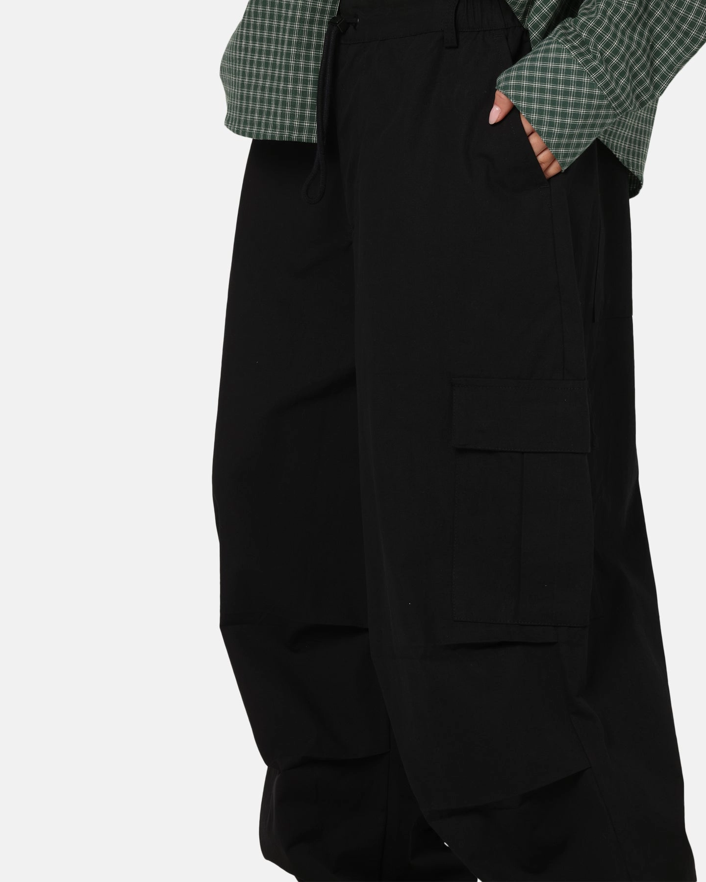 Chilly Weather Fit Carre Baggy Cargo Pants Black