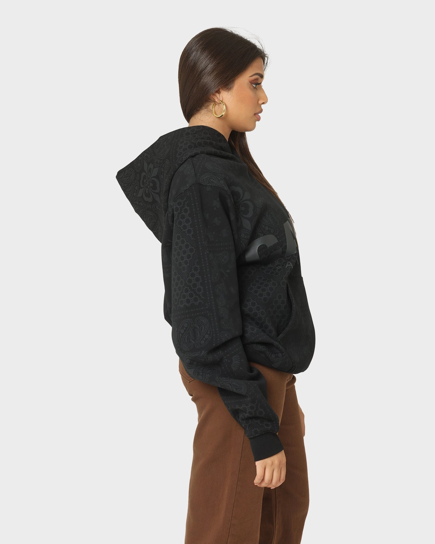 Circulate Urban Motion Carre Bandana Ultra Motion Hoodie Black