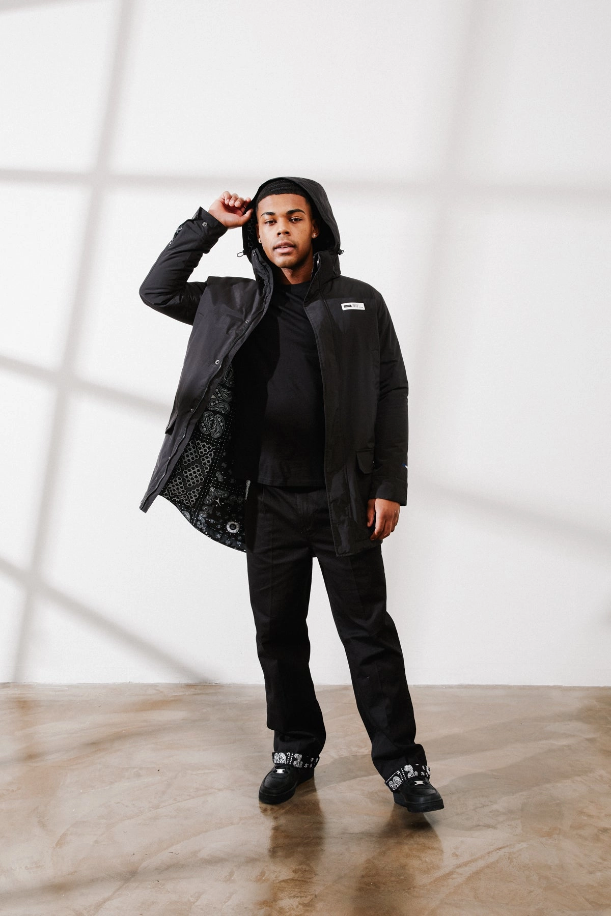 Ventilation Vents Carre Bandana Ultra Trench Coat Black
