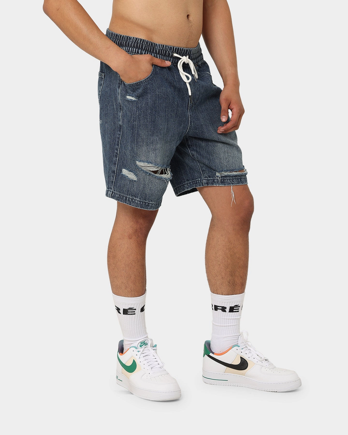 Carre Bouffant Distressed Shorts Blue Clean Finish