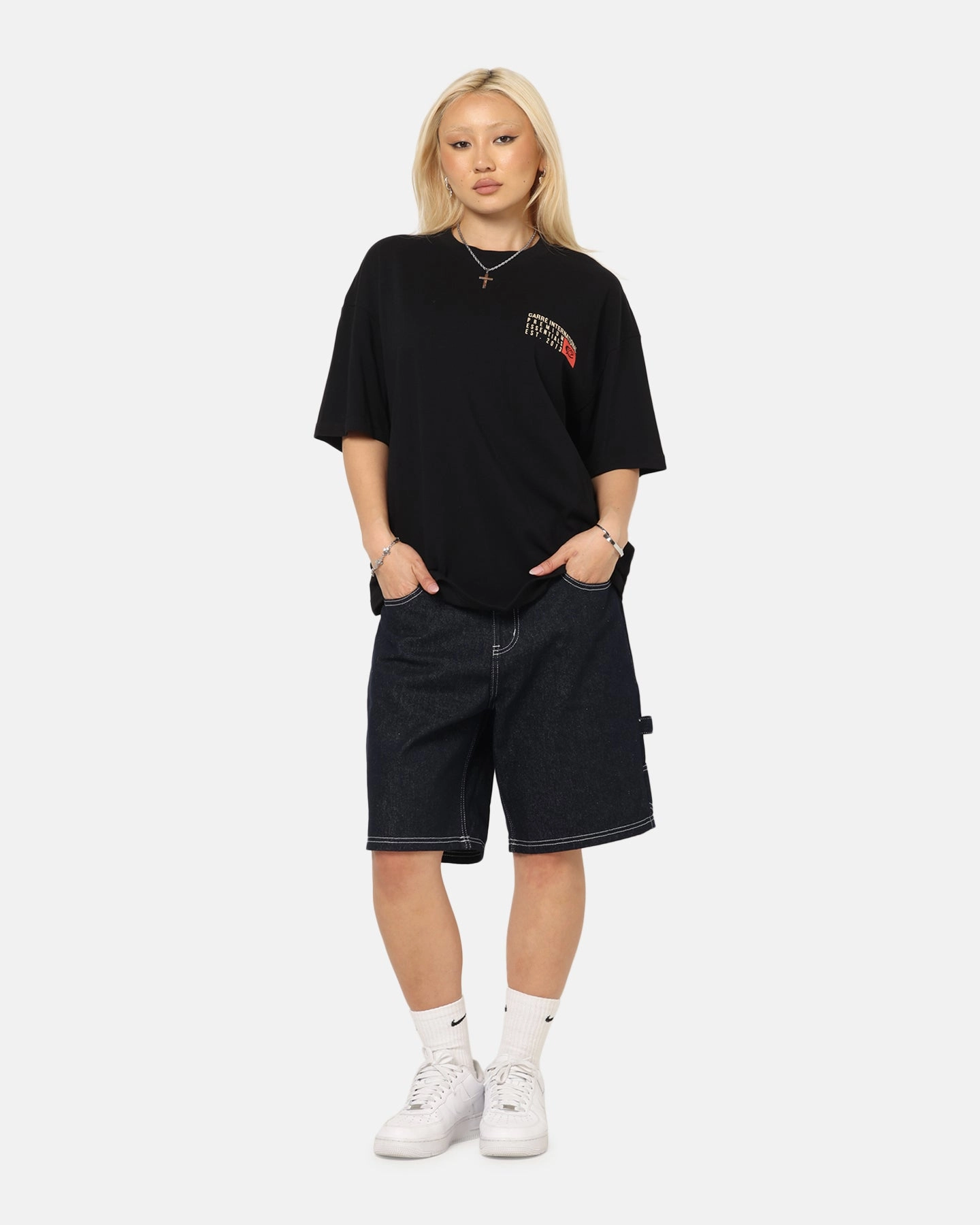 Stylish and Easygoing Carre C-Star Level T-Shirt Black