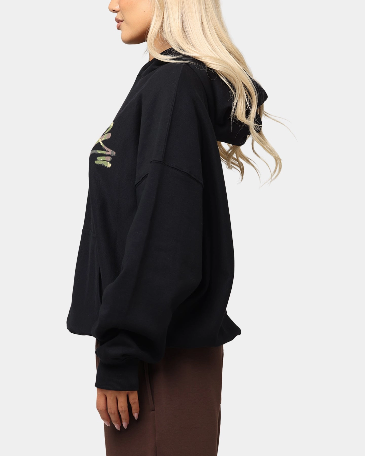 indoor gathering SoftLining Carre Camo Script Hoodie Black
