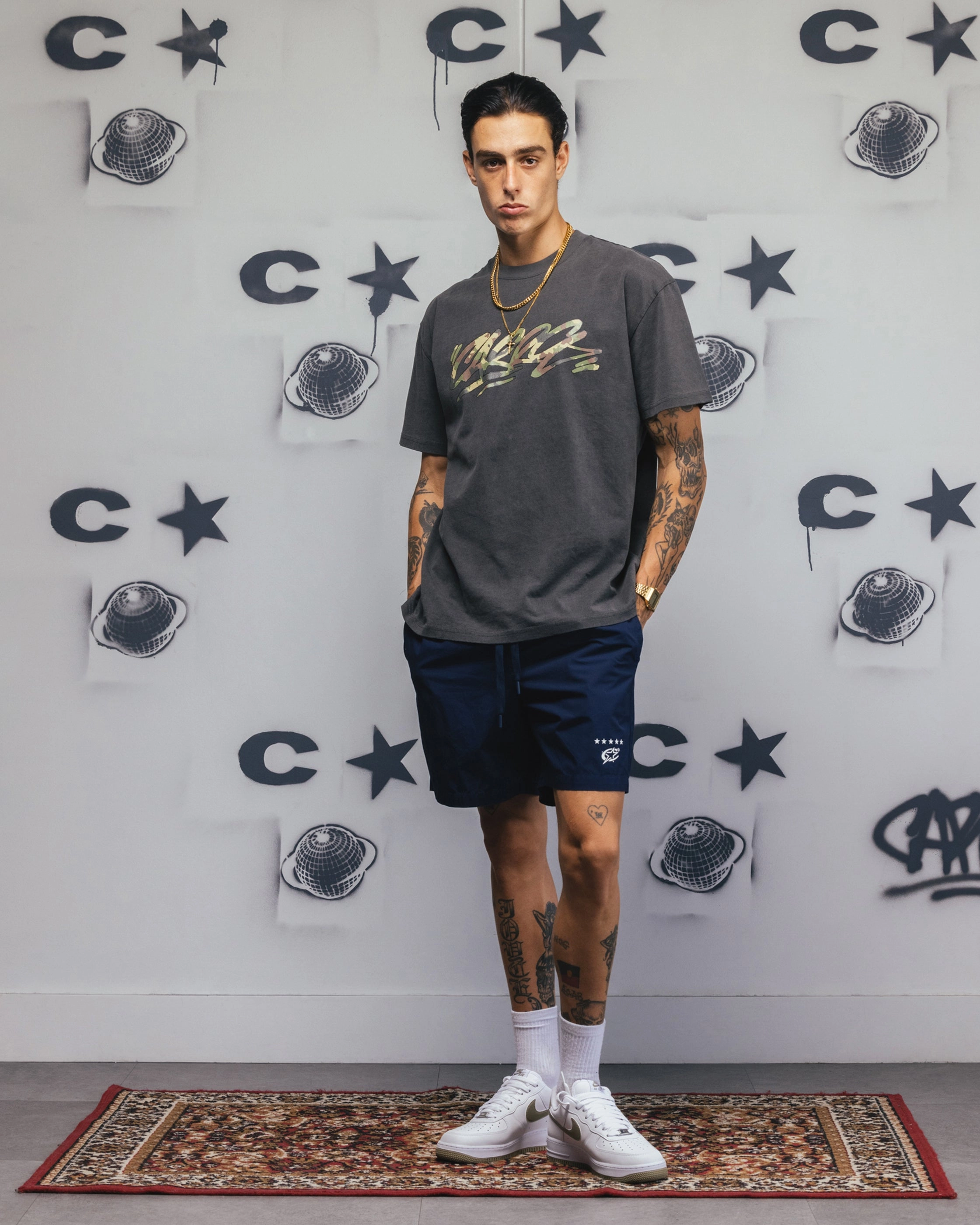 Comfy and Versatile Trendy Wearable Carre Camo Script T-Shirt Black Wash