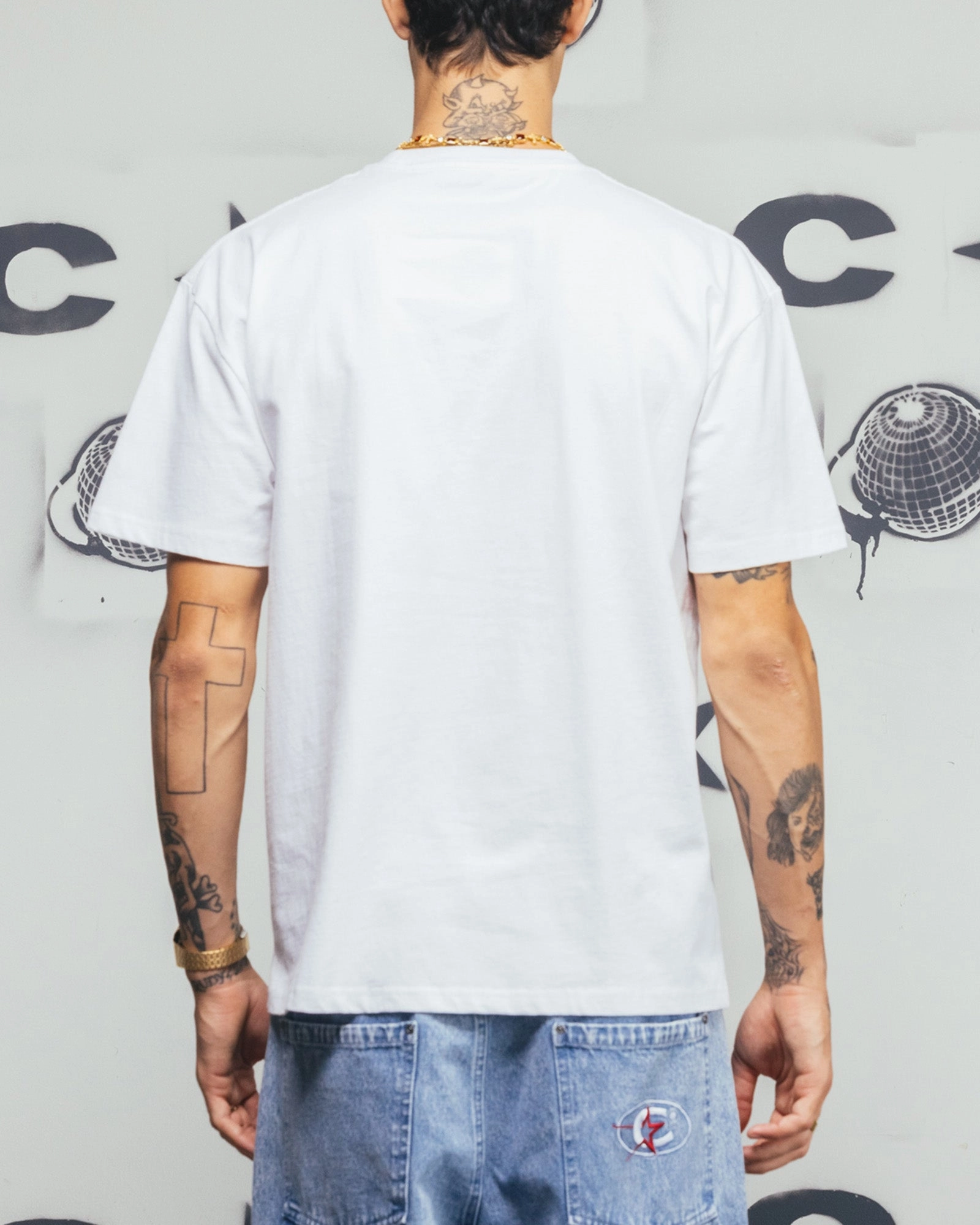 Carre Camo Script T-Shirt White Lightweight Look