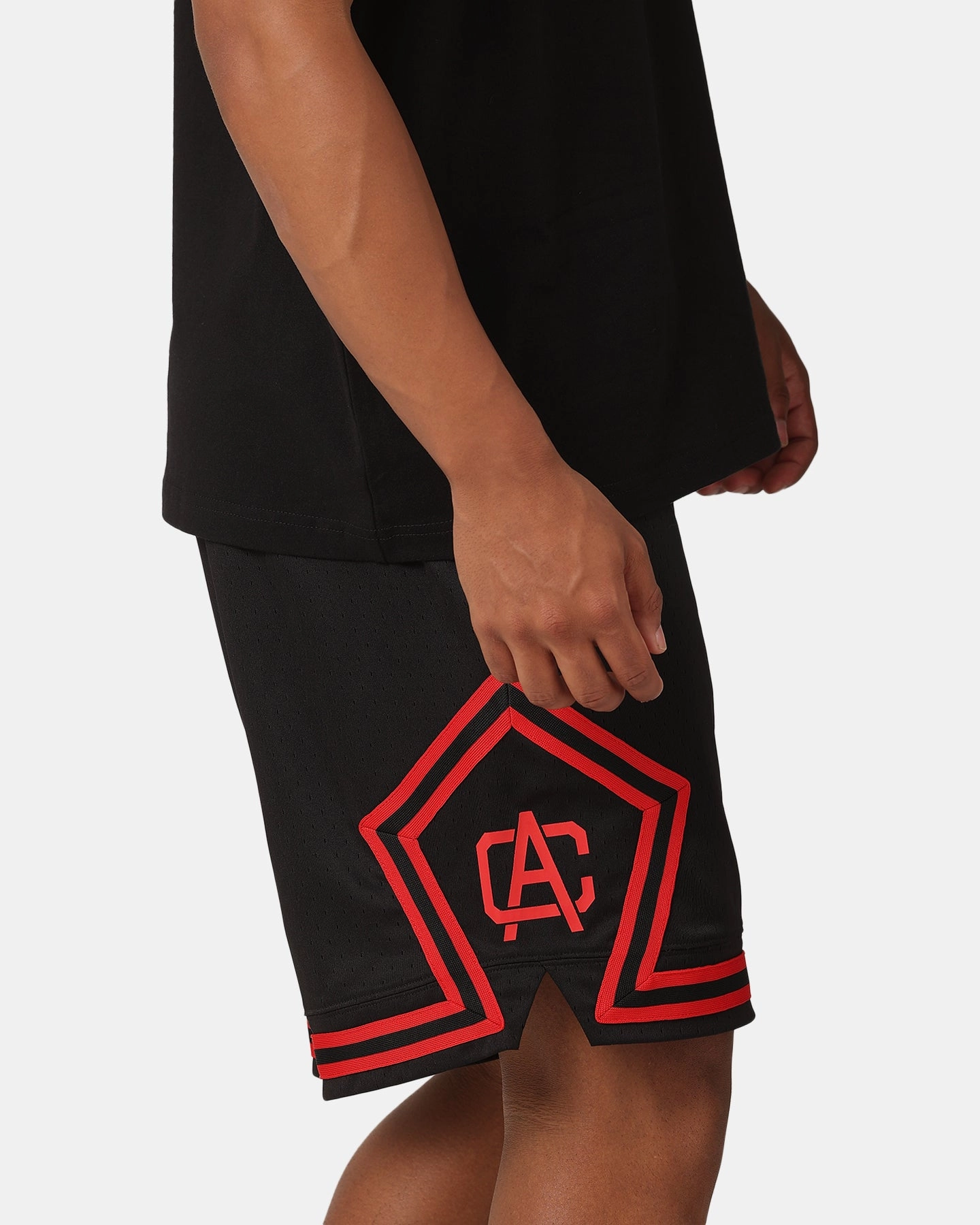 Low Profile Closure System Carre Fold Mesh Basketball Shorts Black/Red