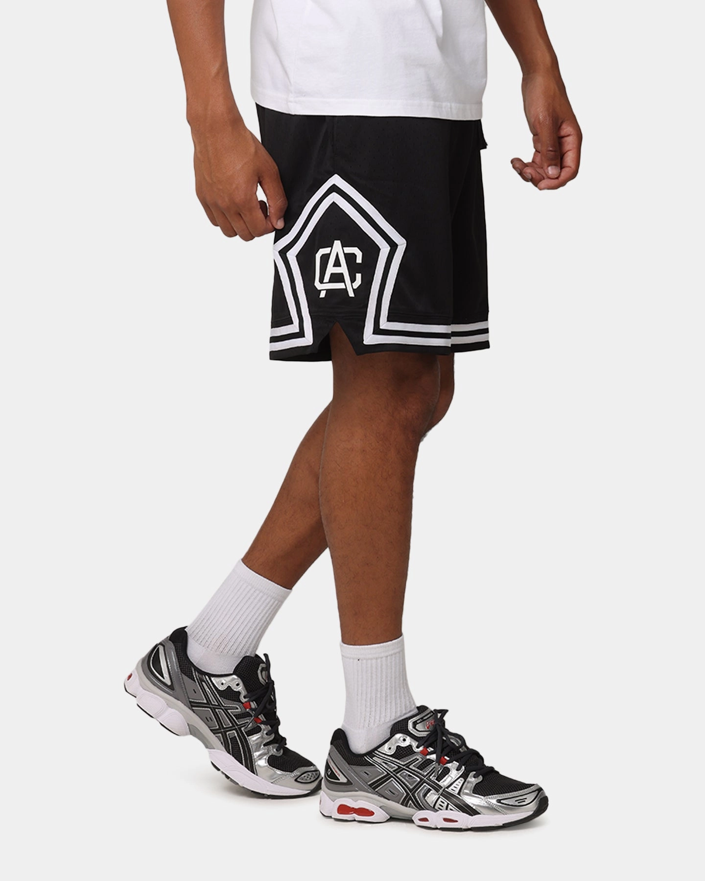Carre Fold Mesh Basketball Shorts Black/White Sustainable Manufacturing
