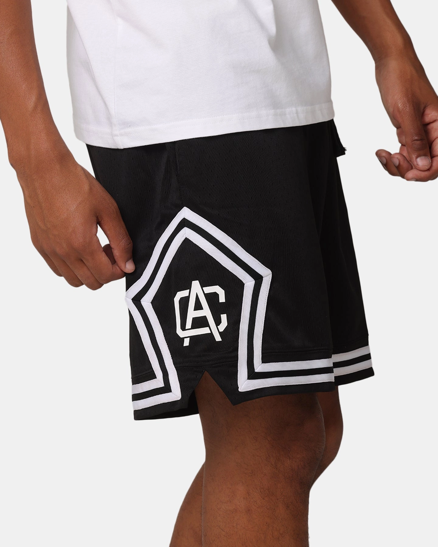 Carre Fold Mesh Basketball Shorts Black/White Abrasion Resistant Fabric Reflective Safety Stripes