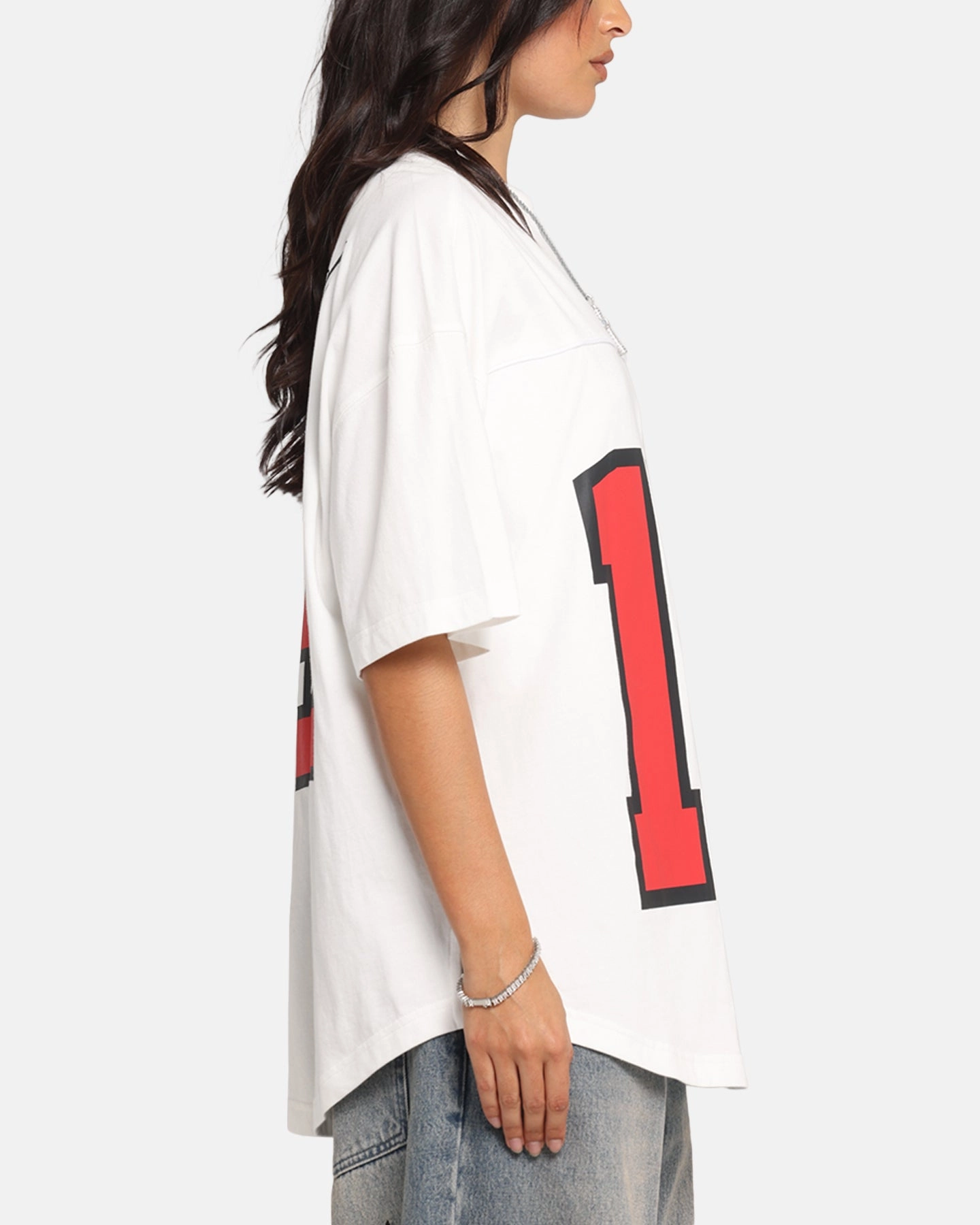 Carre Hitta Grid Iron T-Shirt Off White/Red Relaxed Torso Fit V neck