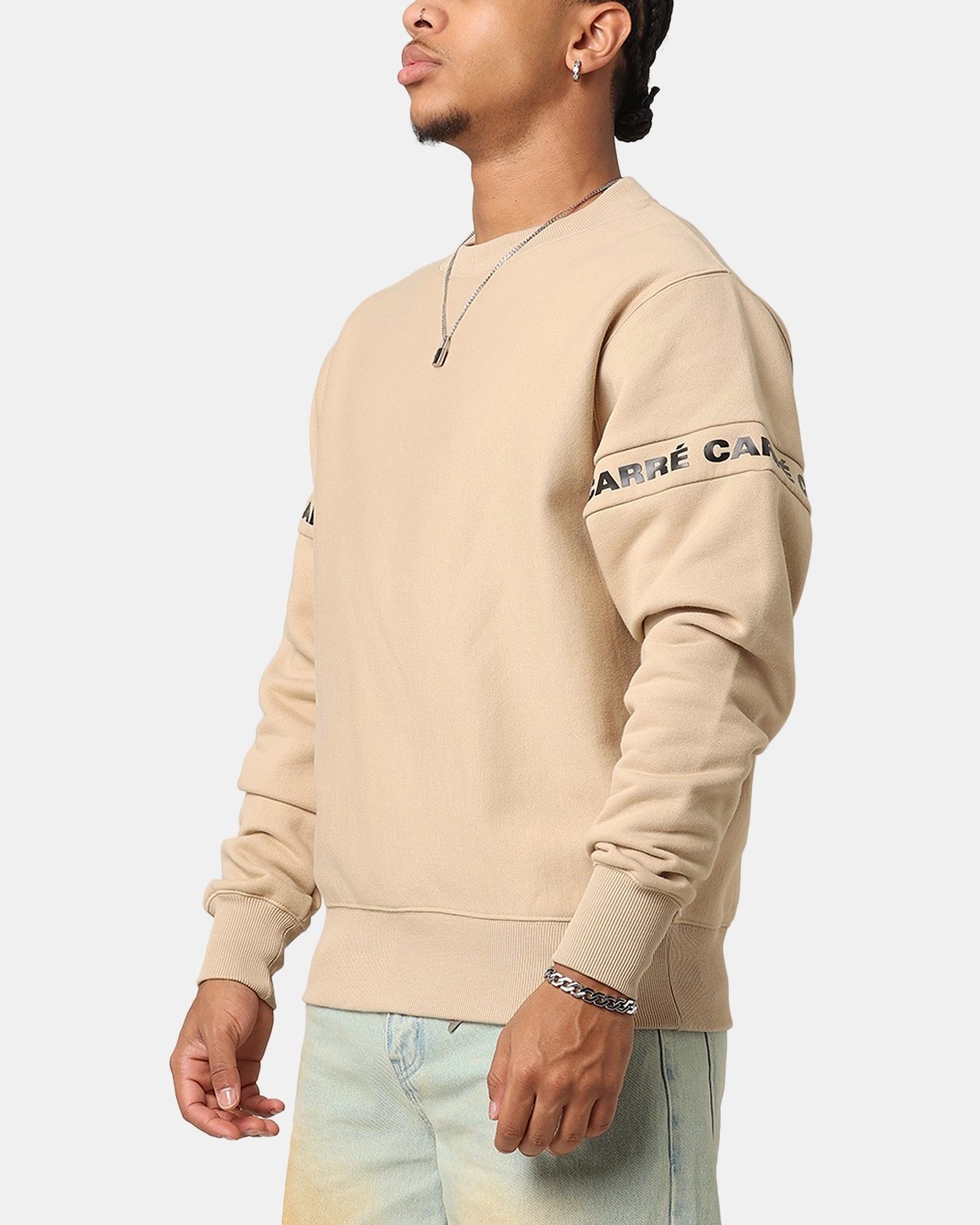 Tailored Cut Snow Day Carre La Manche 2.0 Crewneck Stone