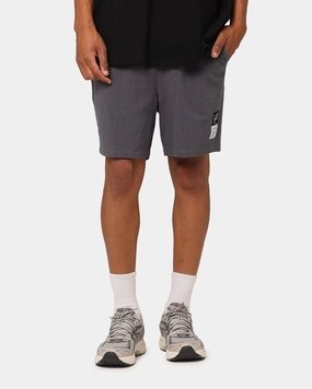 Carre Luxe Linen Shorts Grey Beach-Ready Look
