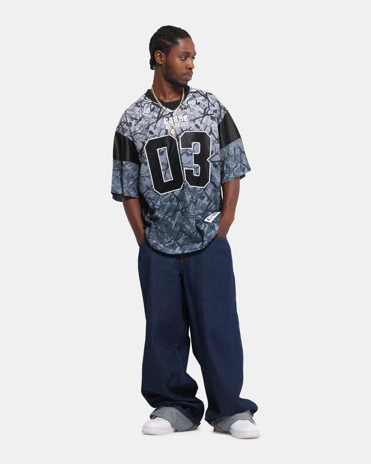 High Visibility Details Carre Outlaw Jersey Black Real Tree Camo
