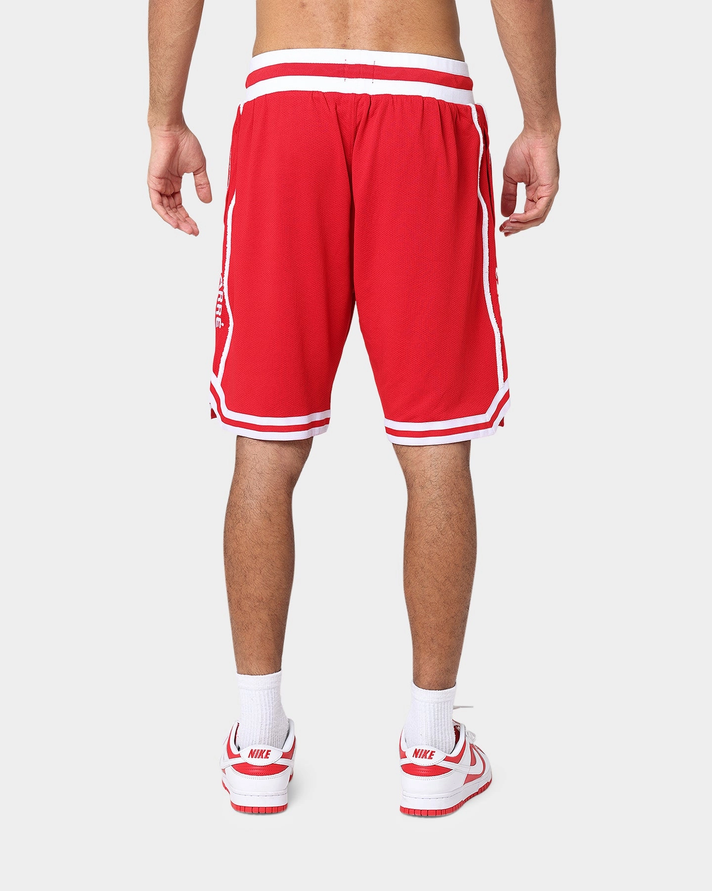 Carre Precision Ball Shorts Red Fastening Closure