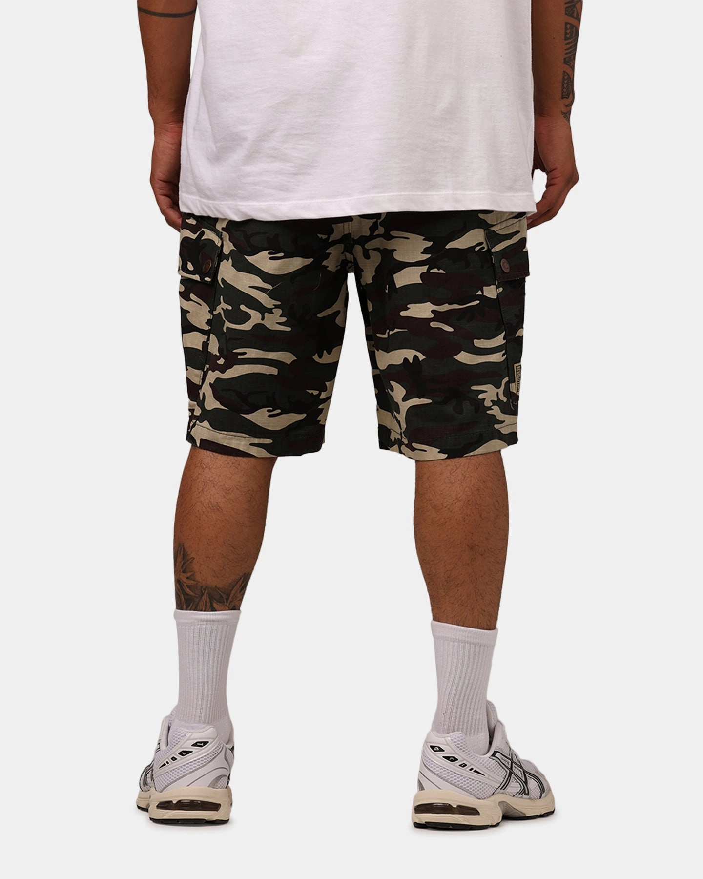 muted colors Carre Quality Cargo Shorts Woodland Camo