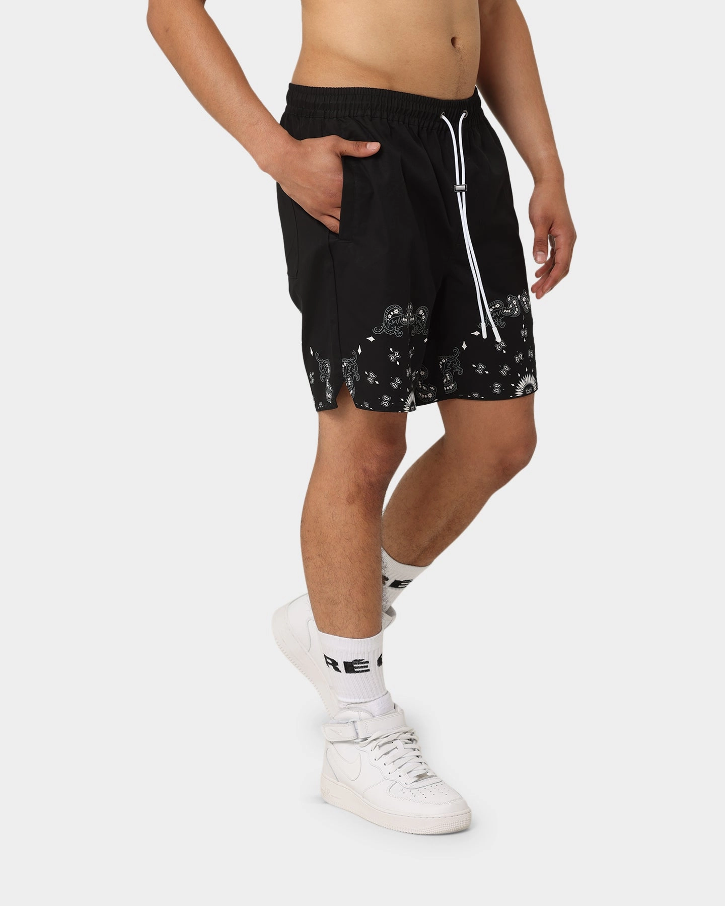 Water Repellent Finish Playful Prints Carre Raphael LP Shorts Black
