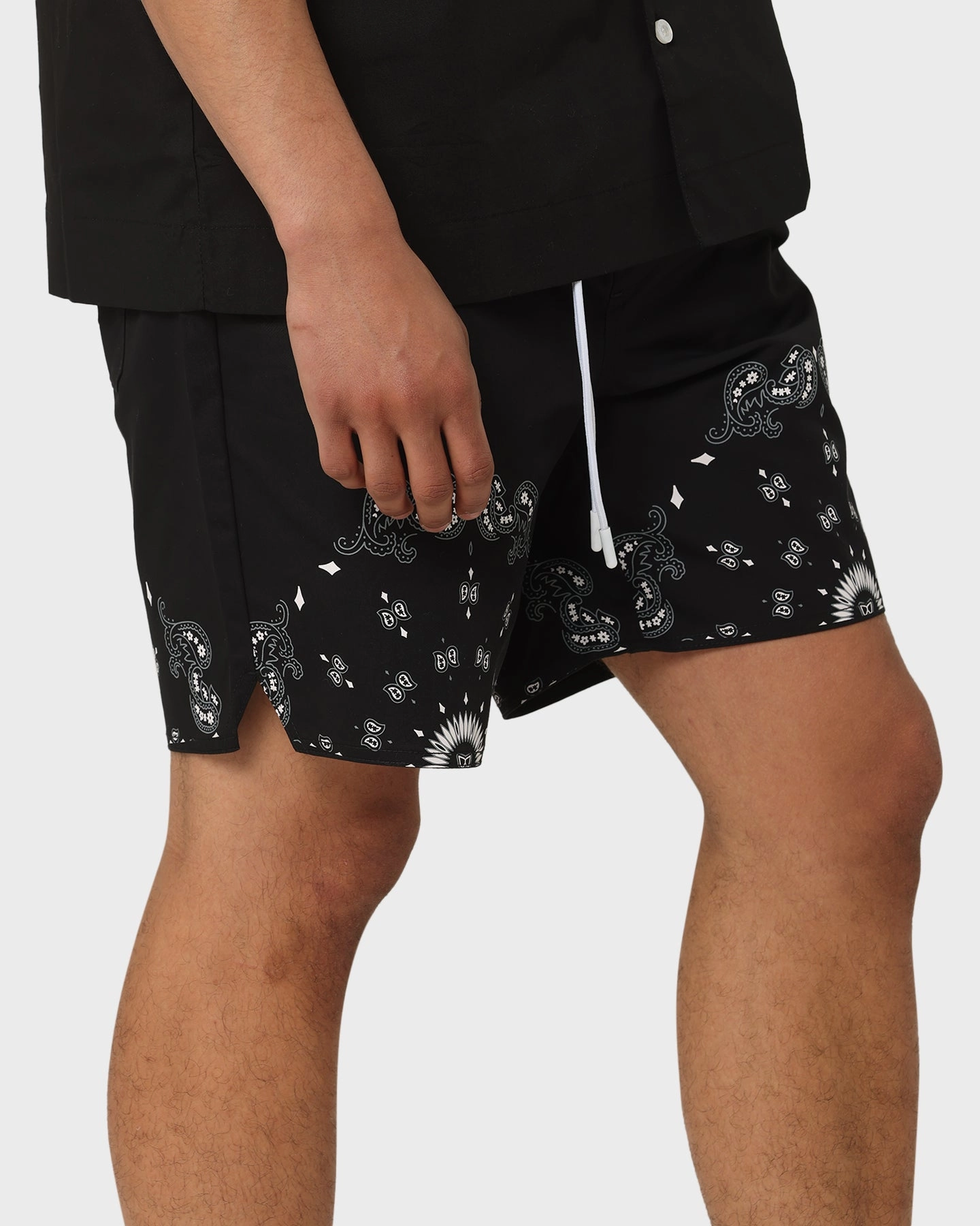 Carre Raphael LP Shorts Black Anti Static Fabric Trendy Mood
