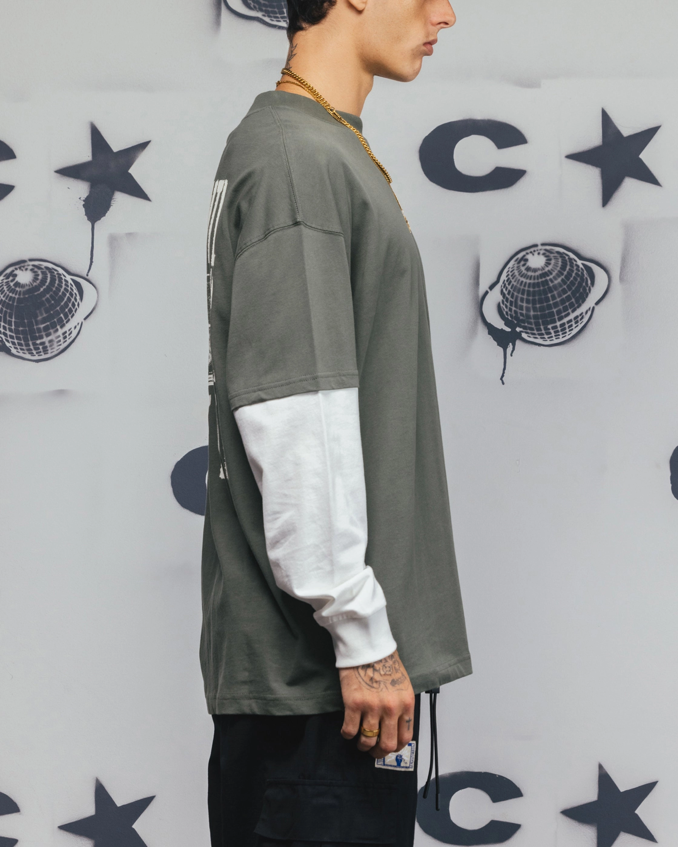Daily Outfit Carre Rear Vision Long Sleeve T-Shirt Green/White