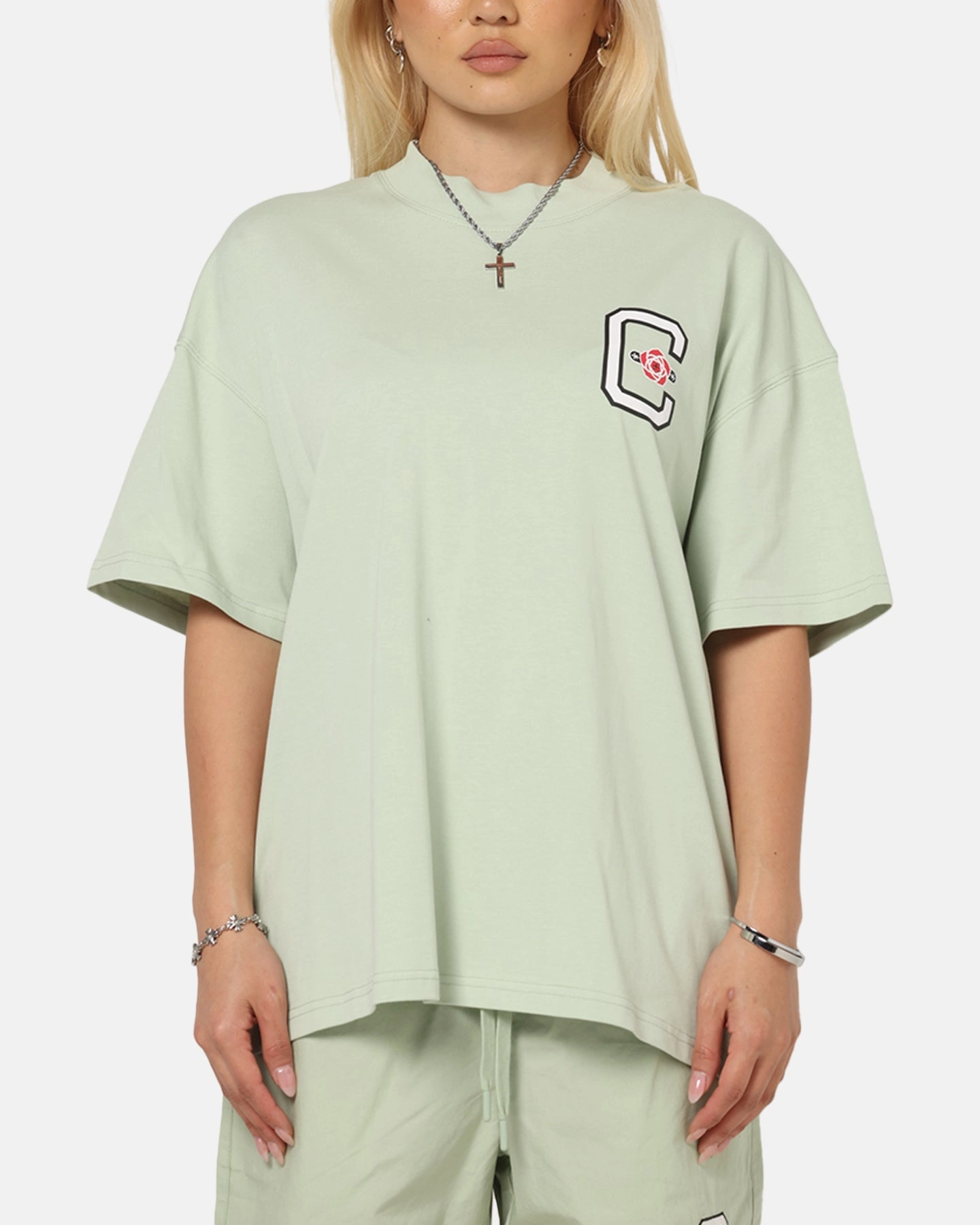 Ribbed collar Carre Rose Oversized T-Shirt Sage