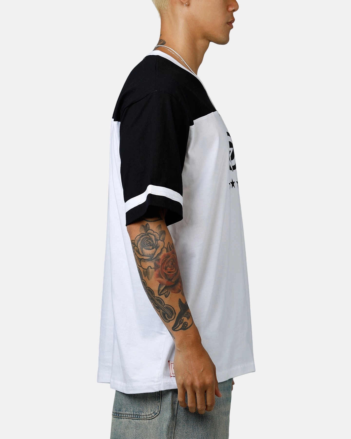Carre Star Shooter Panelled T-Shirt Black/White Durable Knit Structure Festival wear