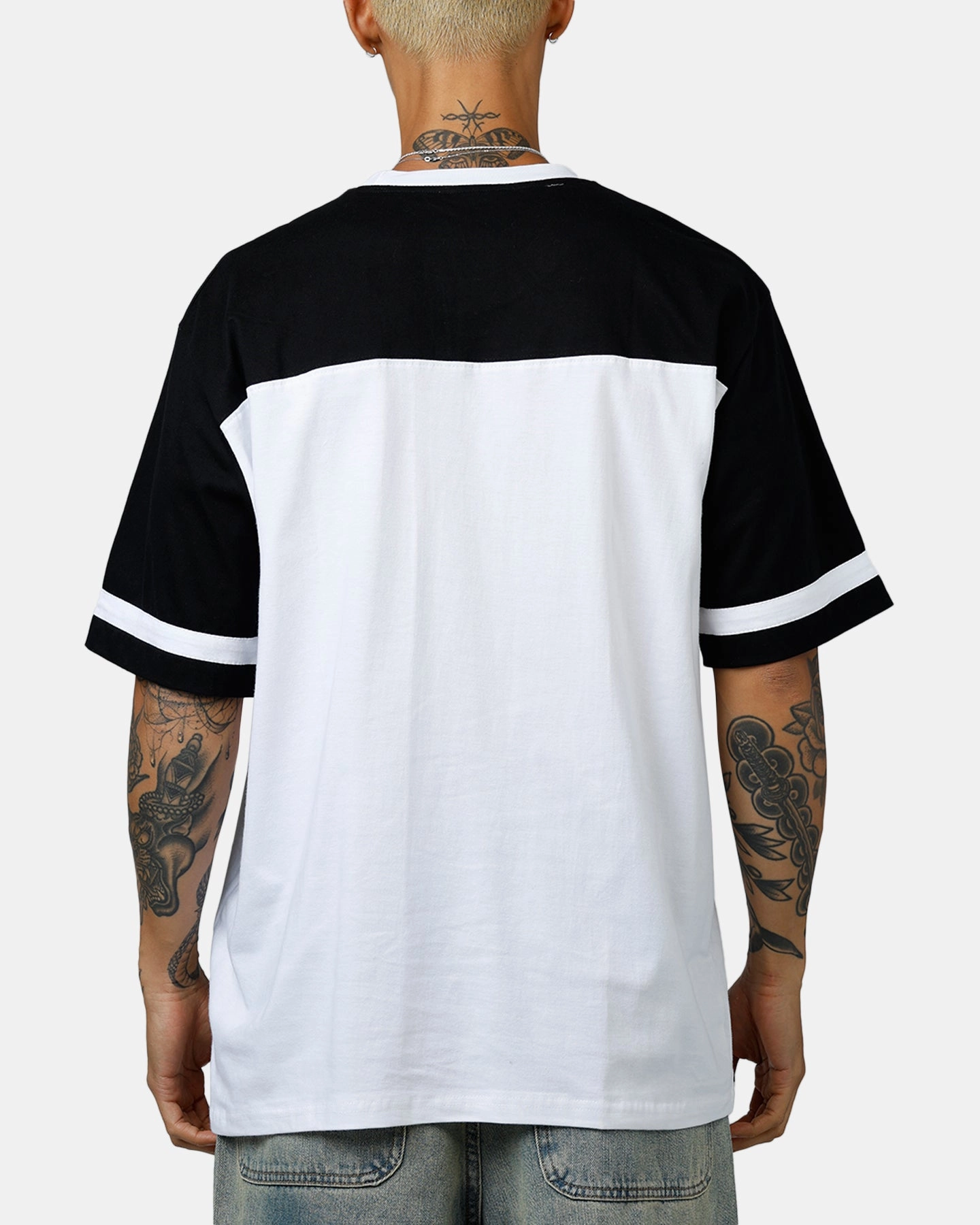 Durable Stitching Movie Night Carre Star Shooter Panelled T-Shirt Black/White