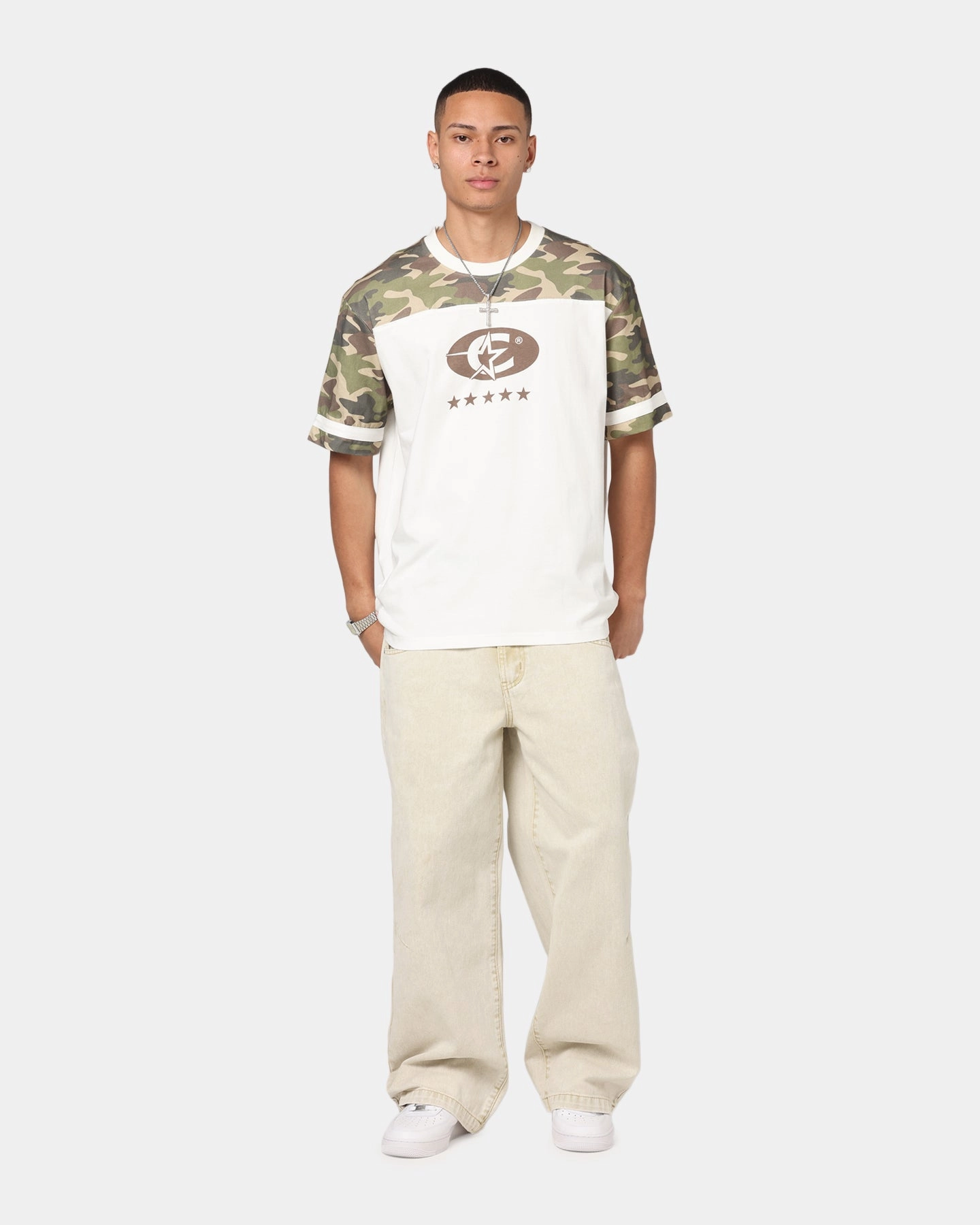 Carre Star Shooter Panelled T-Shirt Off White/Woodland Camo Organic Cotton Breathable Fit