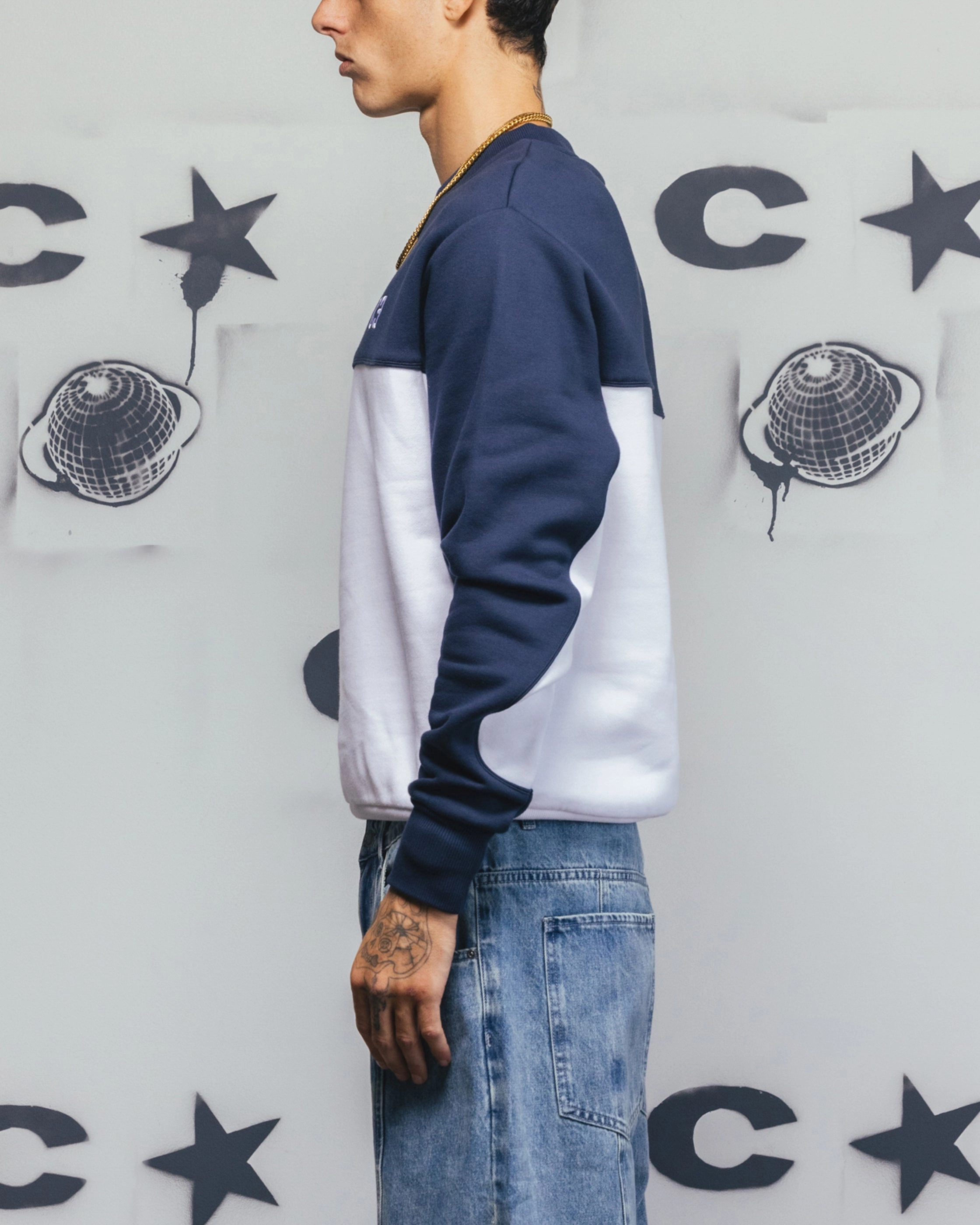 Modular Layering Compatibility Easy Comfort Carre Trainer Oversized Panelled Crewneck Blue/White