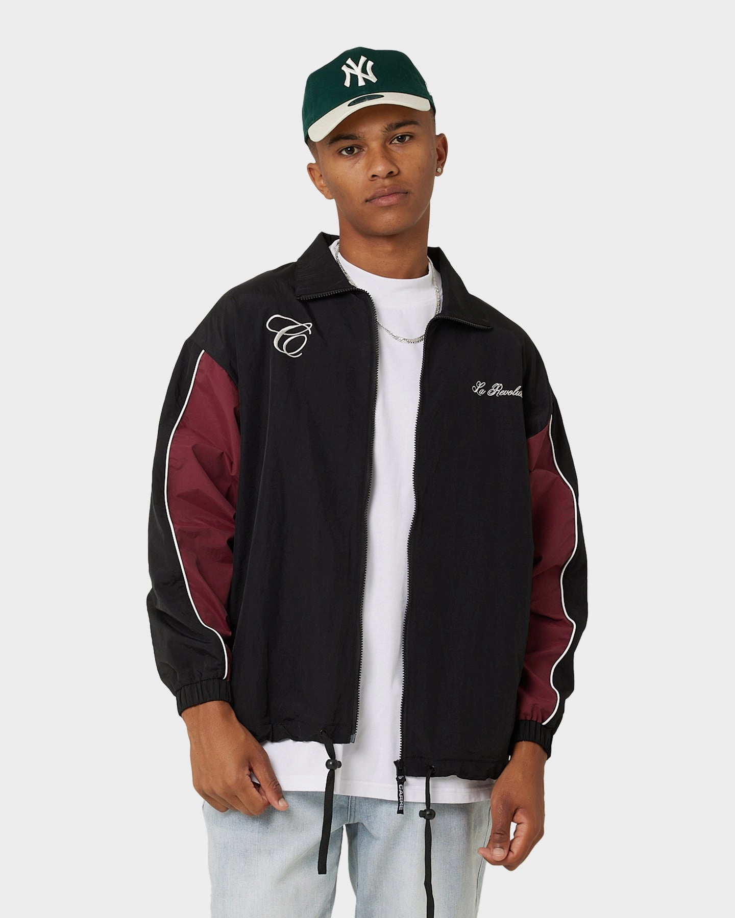 Survive UV Protective Layer Carre Vibe Windbreaker Black