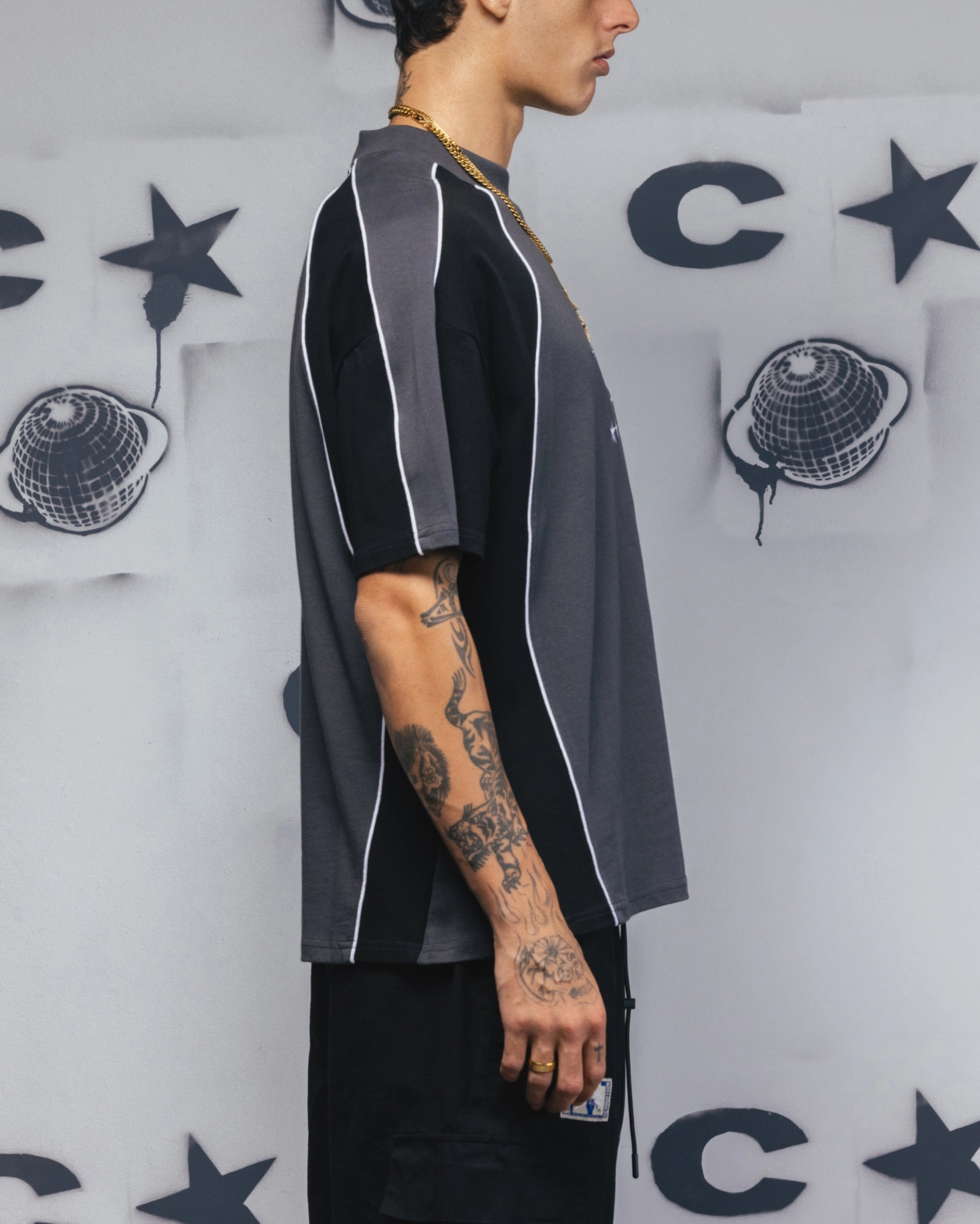 Carre Vortex Panelled T-Shirt Grey/Black Timeless Top