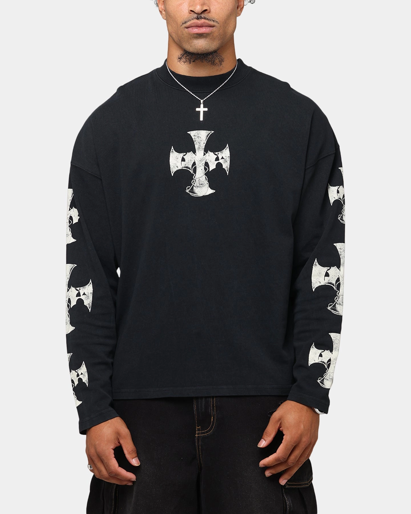Leisure Casual Loiter Cross Long Sleeve T-Shirt Black Acidwash