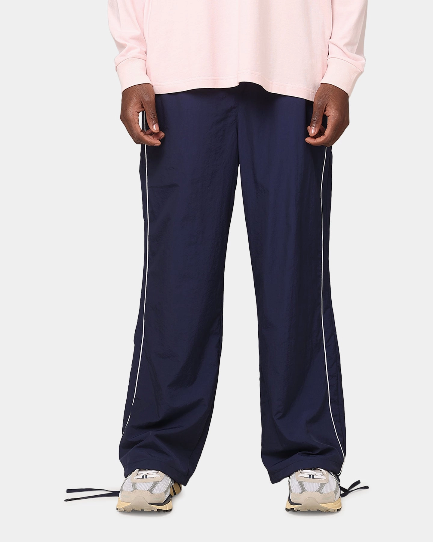 Hidden pockets Heat Friendly Carre Apex Nylon Joggers Navy