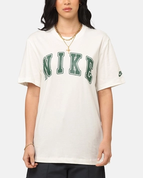 Nike Sportswear Club T-Shirt Sail Multi Purpose Wear Layered Sleeve Construction