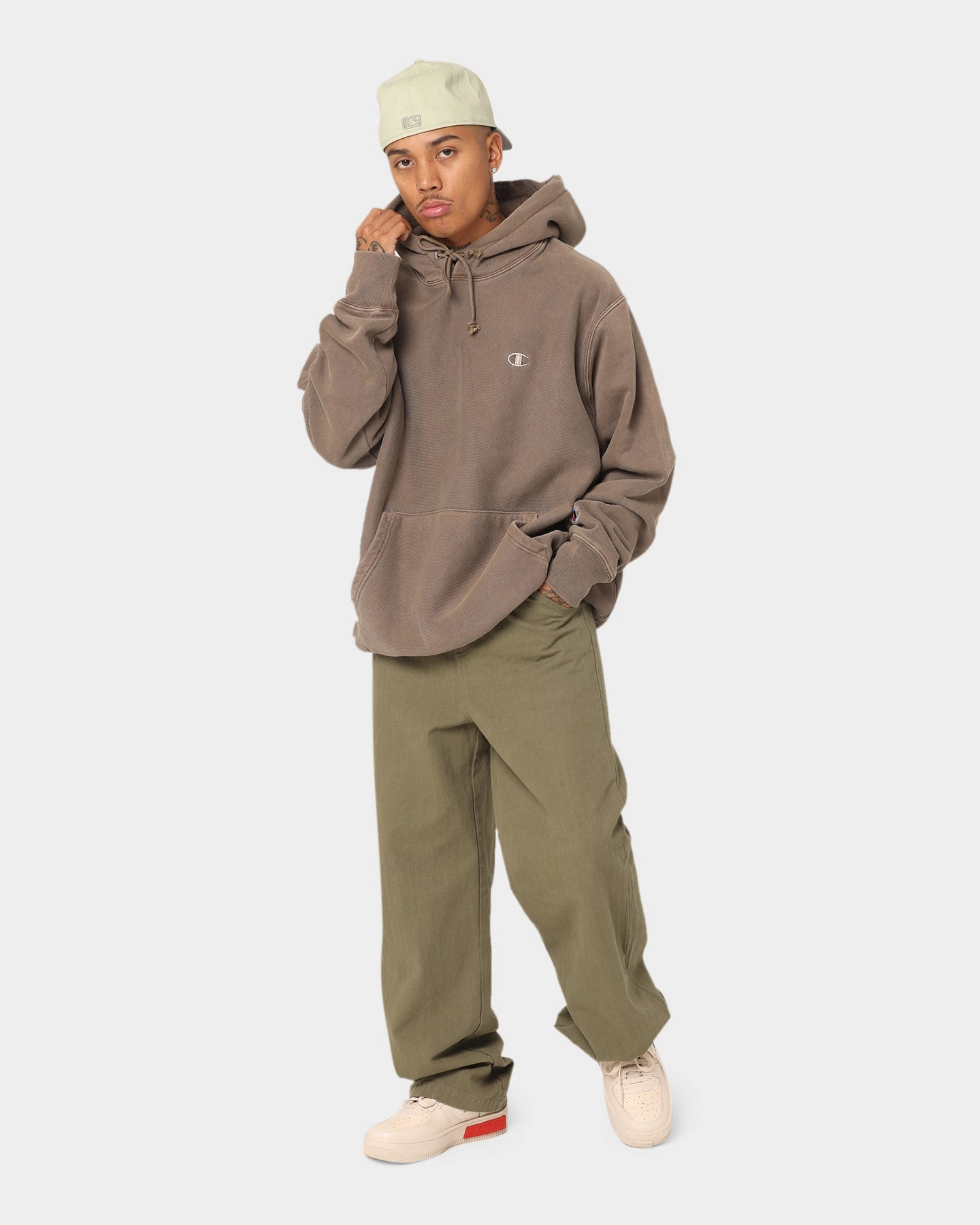 wedding guests Elastic Champion Reverse Weave Garm Dye Hoodie Latte Brown