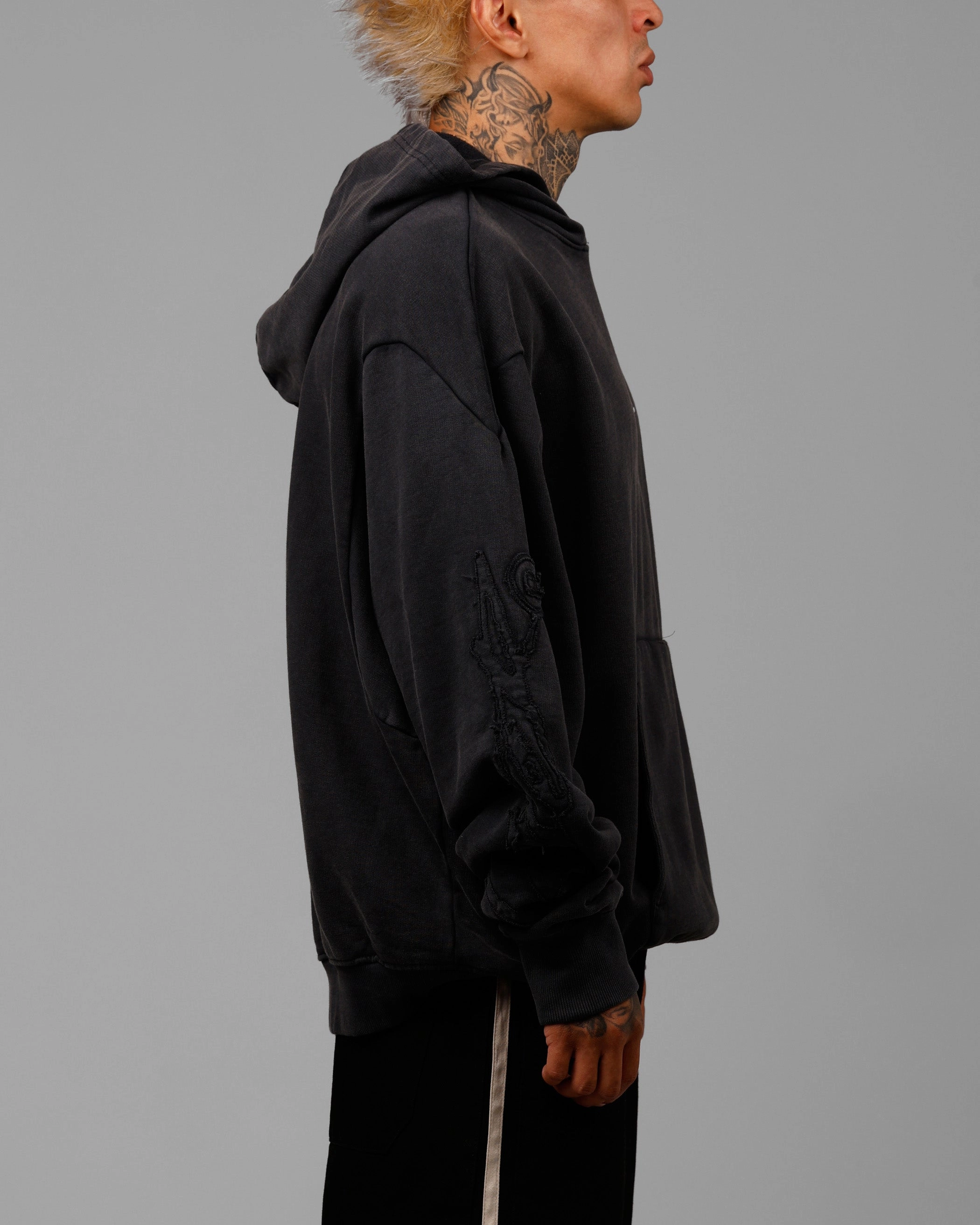 Casual Edge Weekend Ready Loiter Dune Hoodie Washed Black